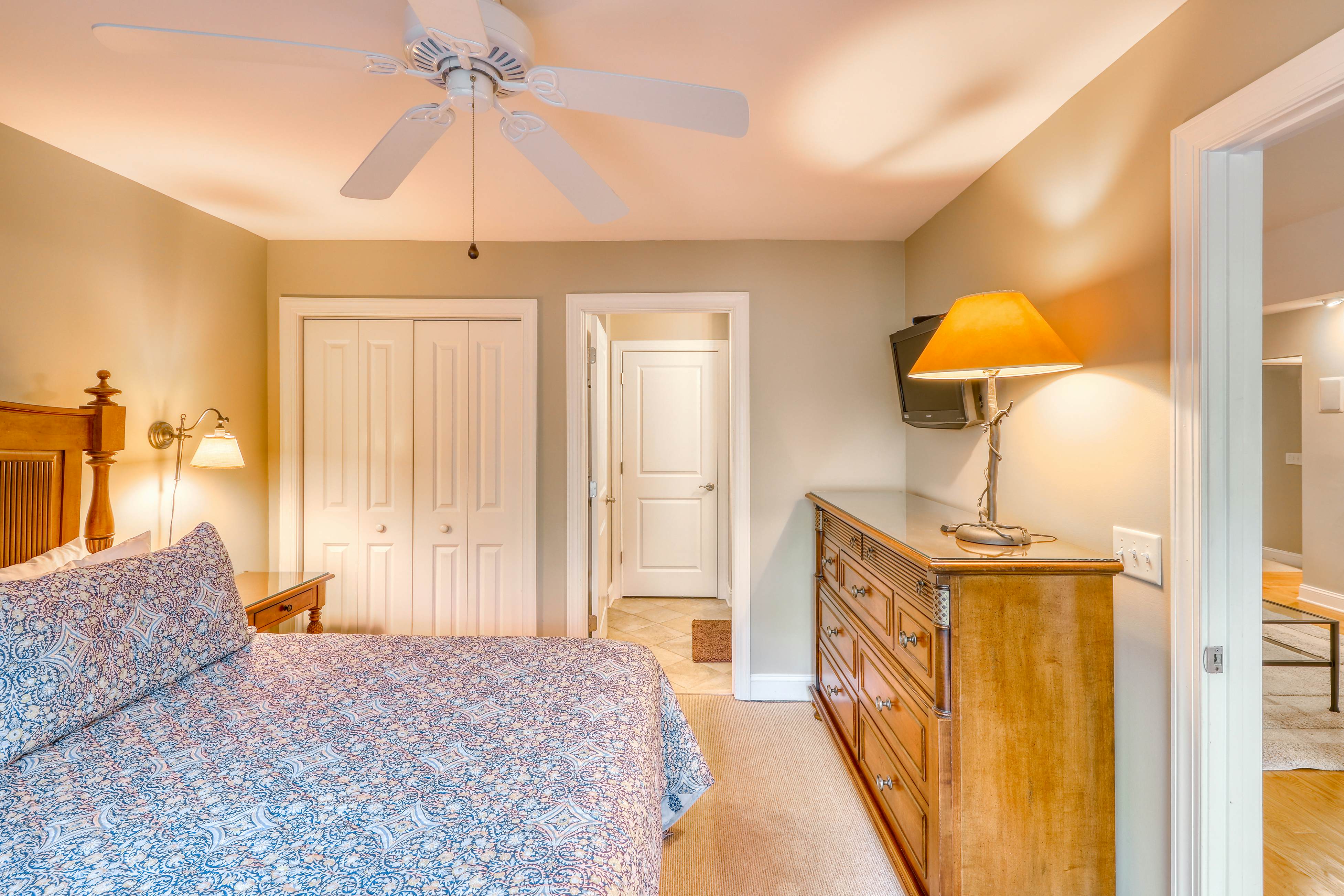 Cottage w/ On-Site Golf, Shared Pool, & Beautiful Inlet Views - Near the Beach