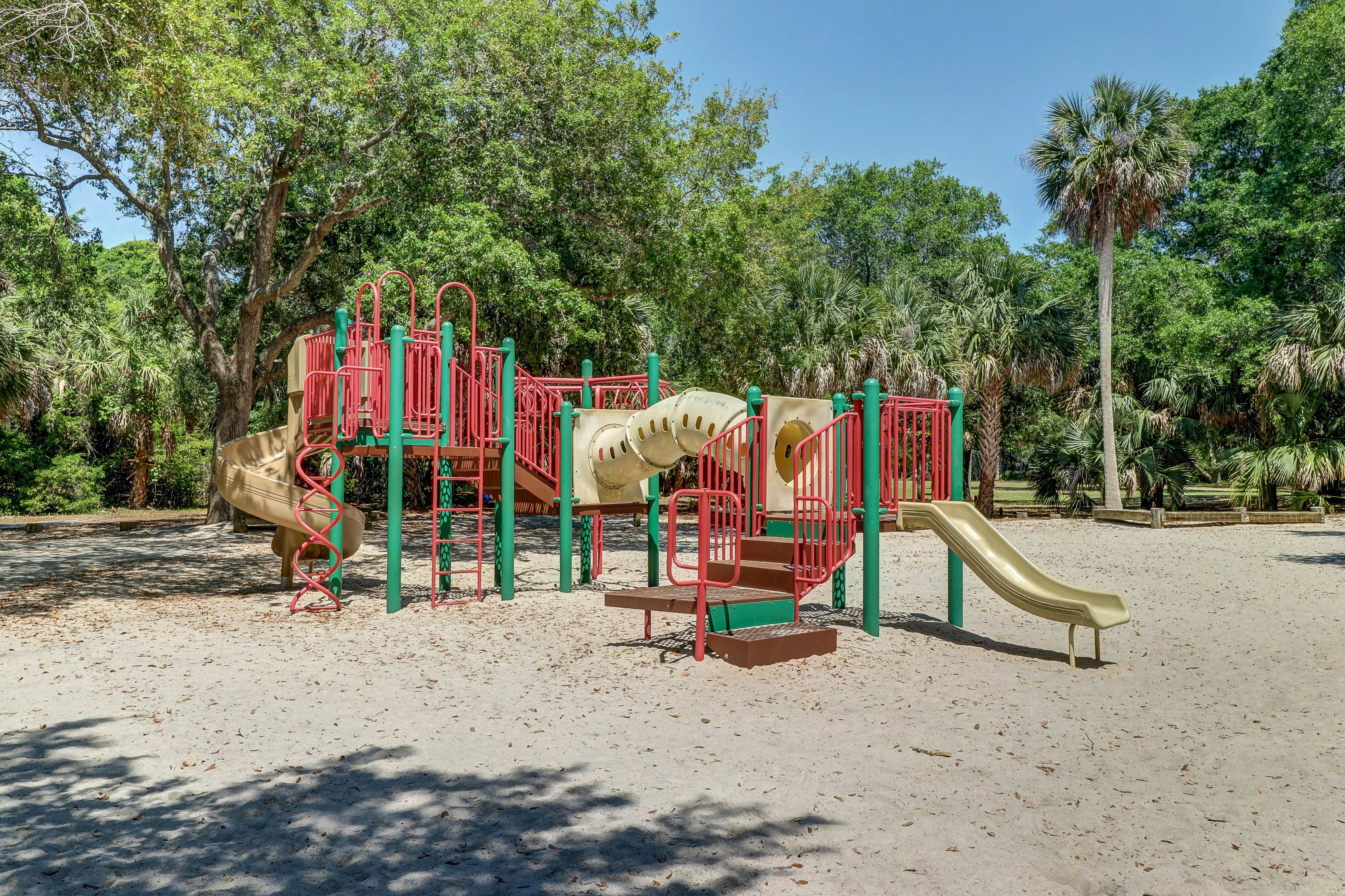 Cottage w/ On-Site Golf, Shared Pool, & Beautiful Inlet Views - Near the Beach