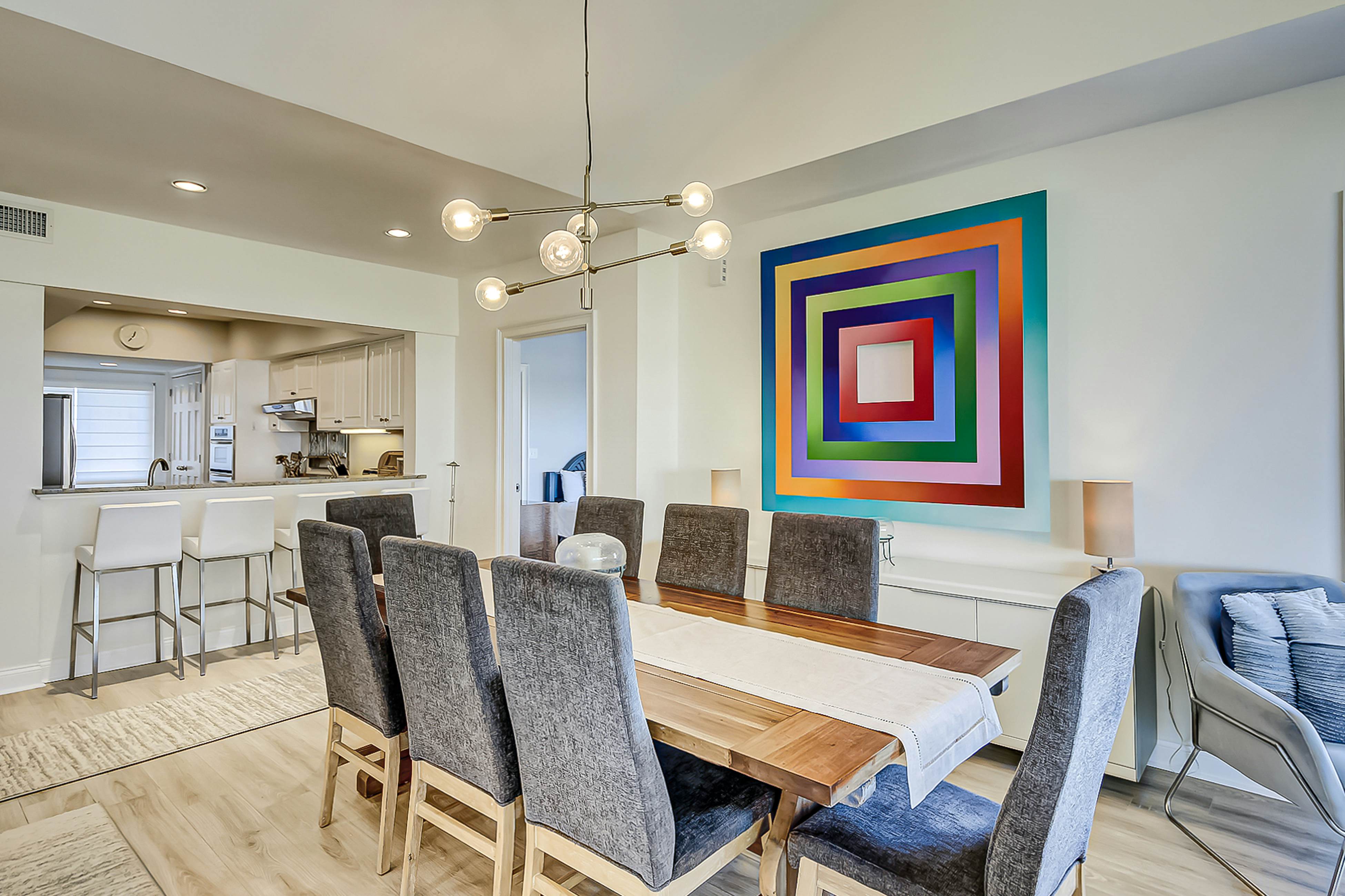 Luxury penthouse with stunning oceanfront views, 3 decks, pool & hot tub