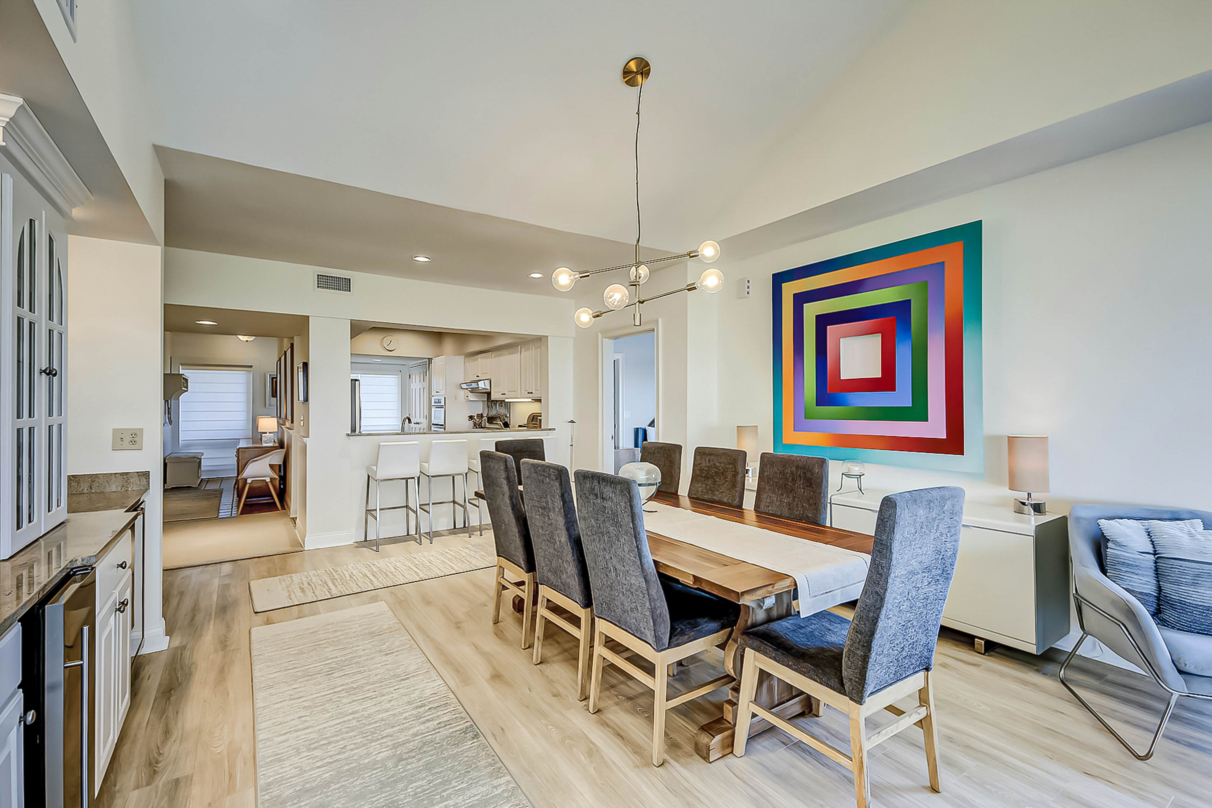 Luxury penthouse with stunning oceanfront views, 3 decks, pool & hot tub