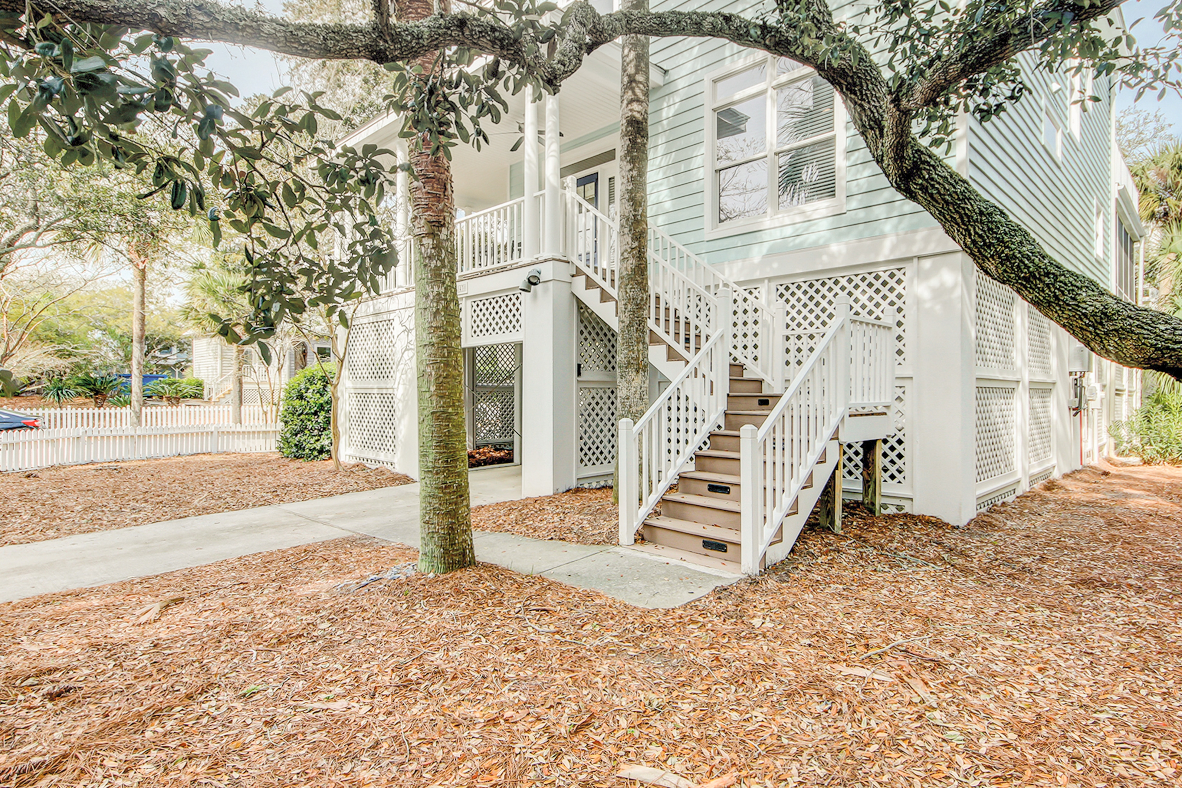 Elegant home on the boardwalk with 2 balconies & shared pools - walk to beach