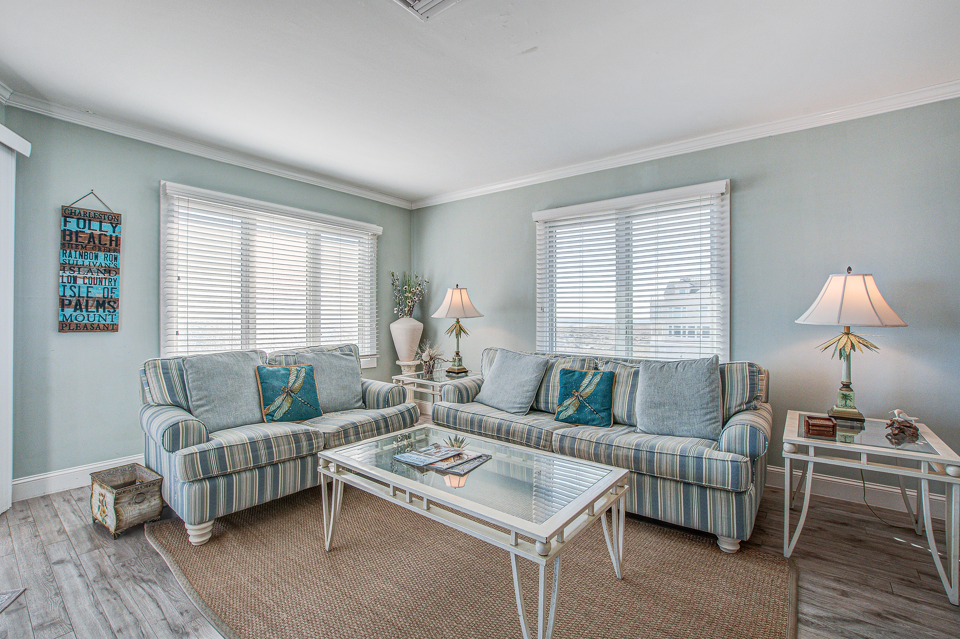 Top-floor Oceanfront Villa with spectacular ocean views - prime location