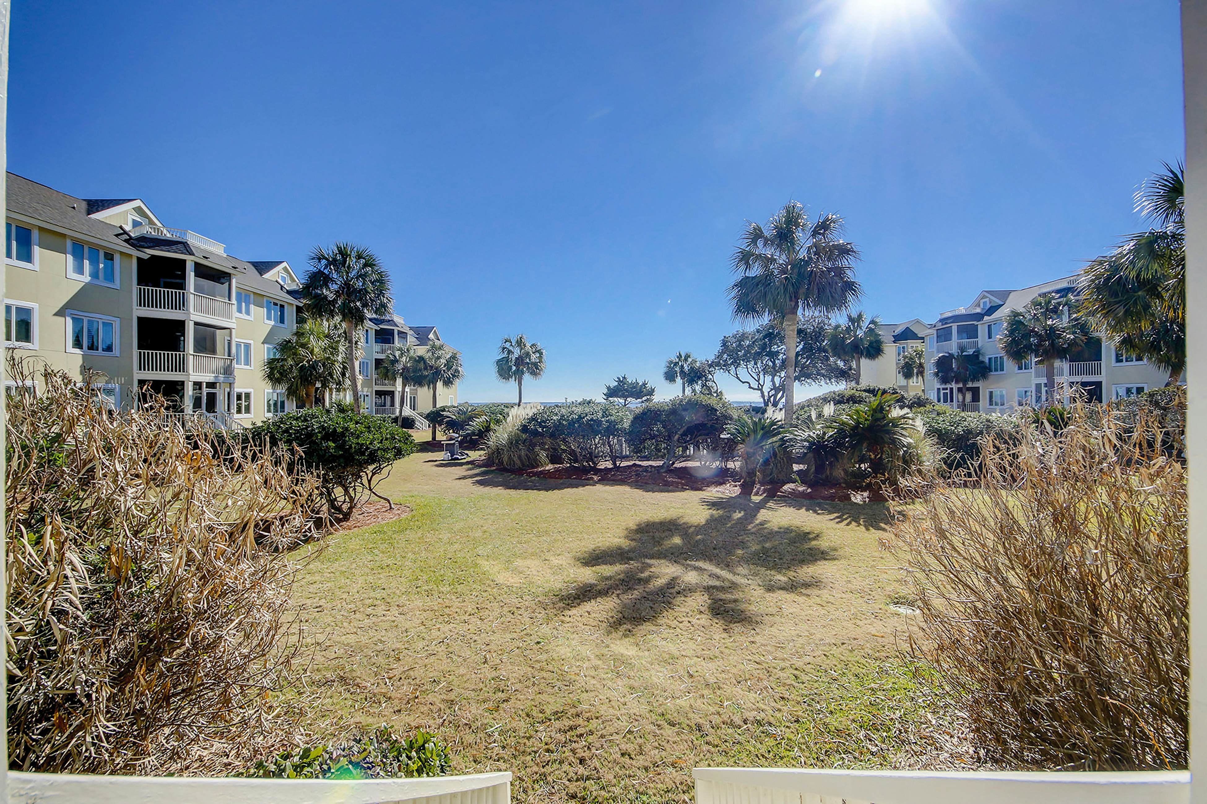 1st-floor condo with beach access, patio, & outdoor pool - snowbirds welcome