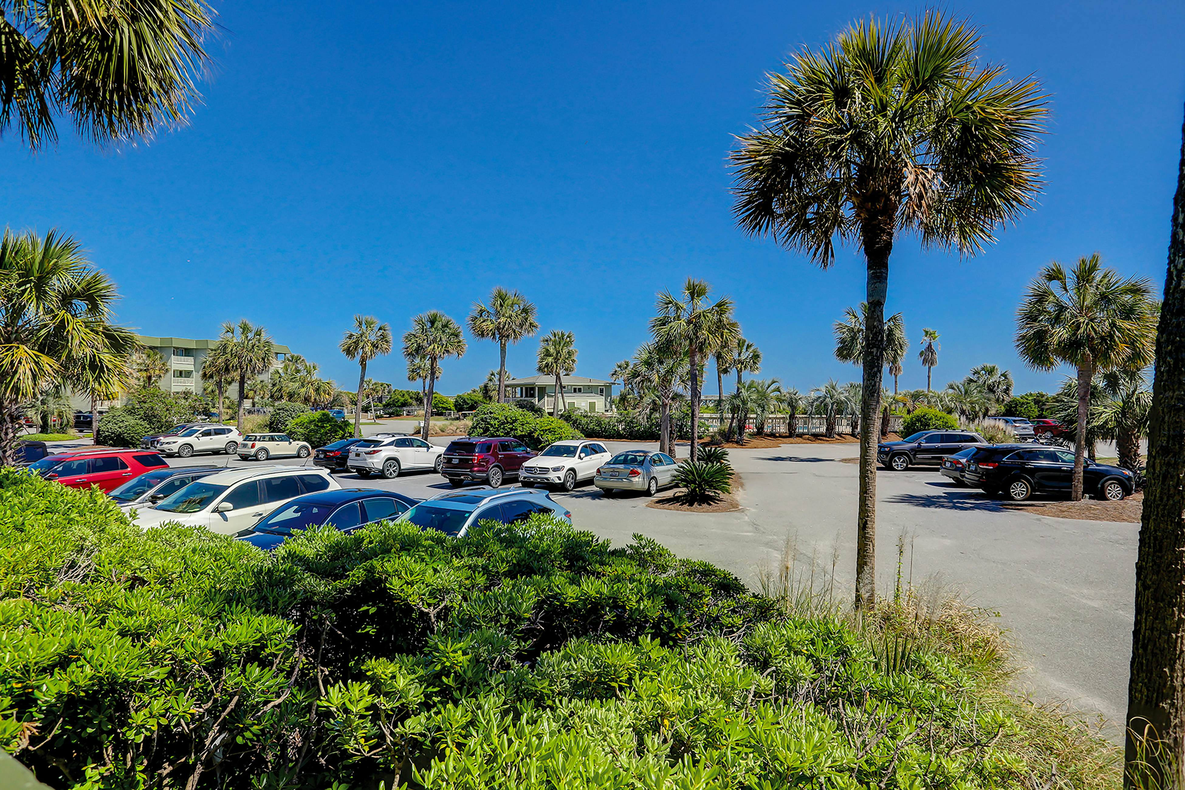 Beachfront condo with pool, beach access, pier, private balcony, & central AC