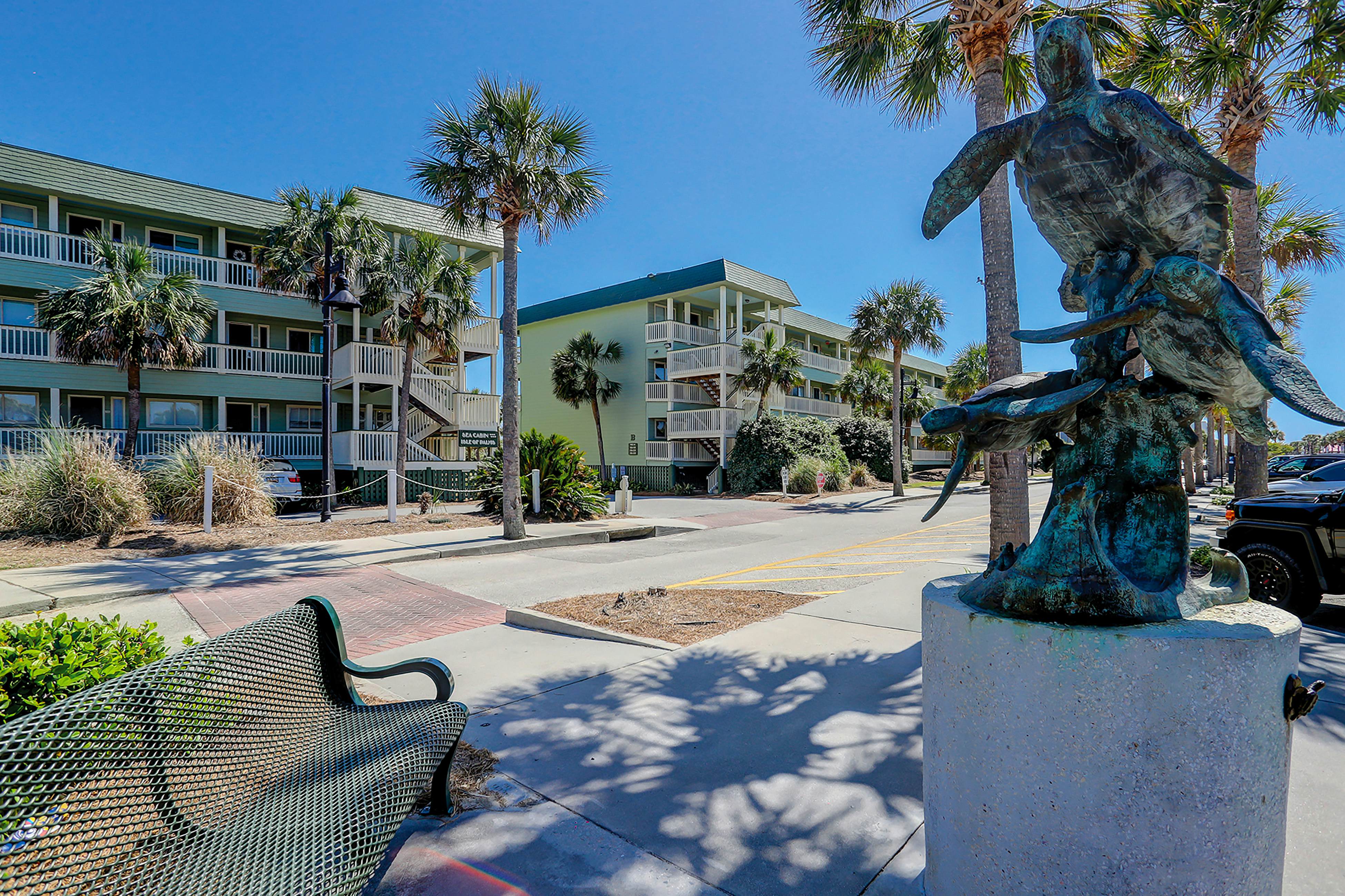 Beachfront condo with pool, beach access, pier, private balcony, & central AC