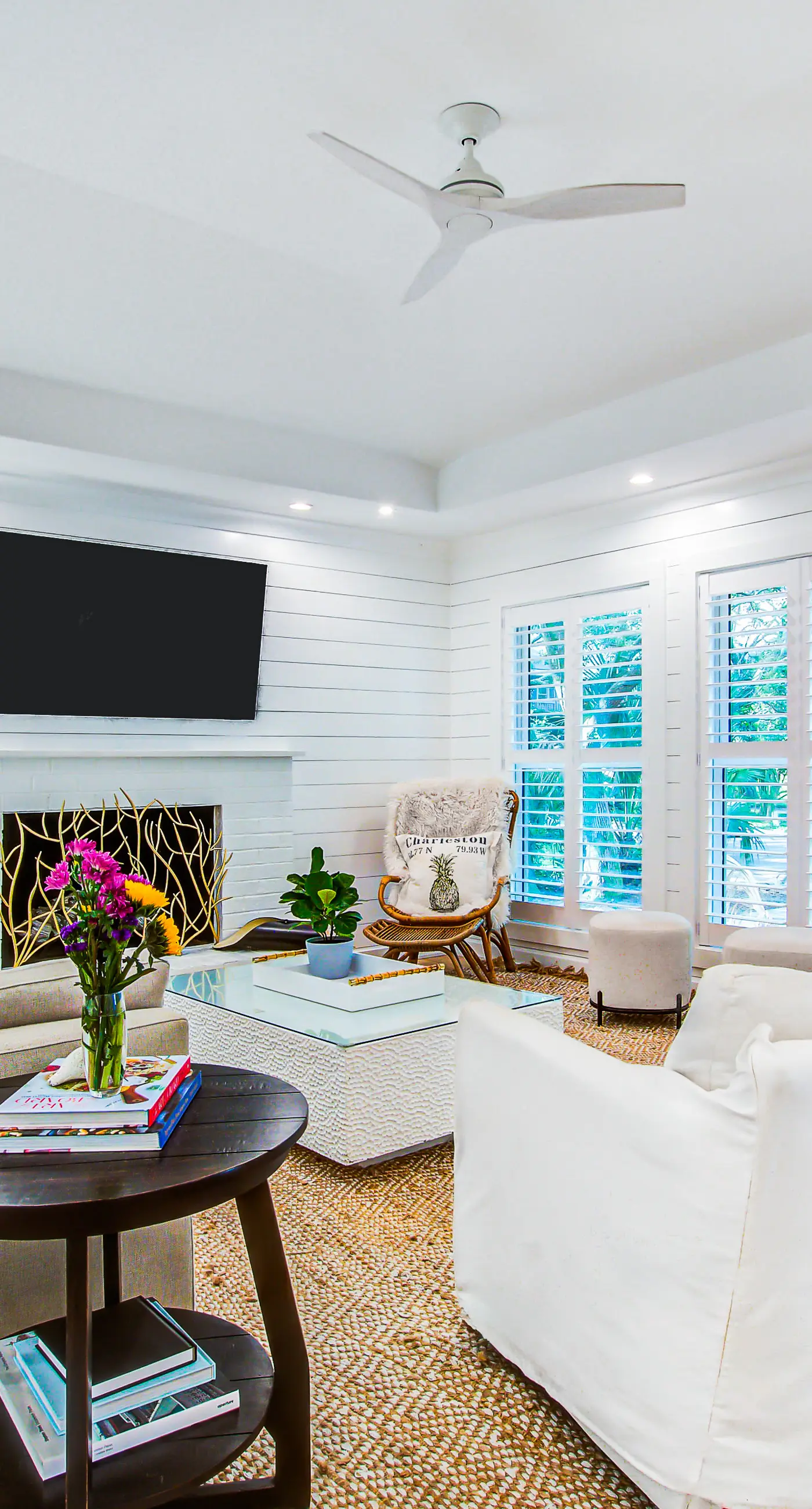 Stunning home, close to beach with large deck, pool & outdoor shower