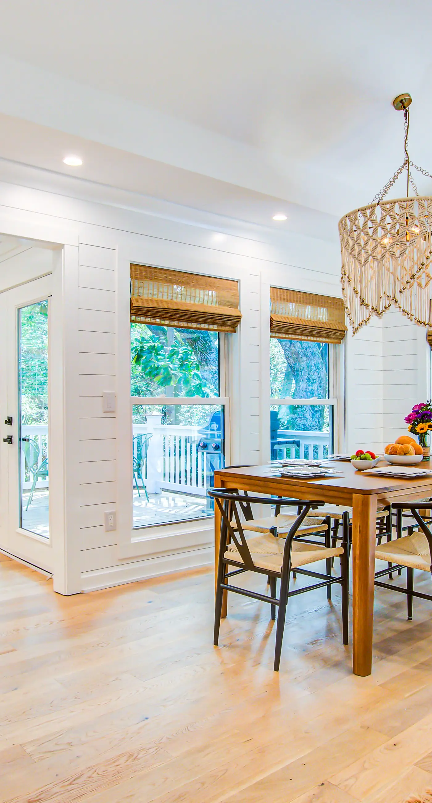 Stunning home, close to beach with large deck, pool & outdoor shower