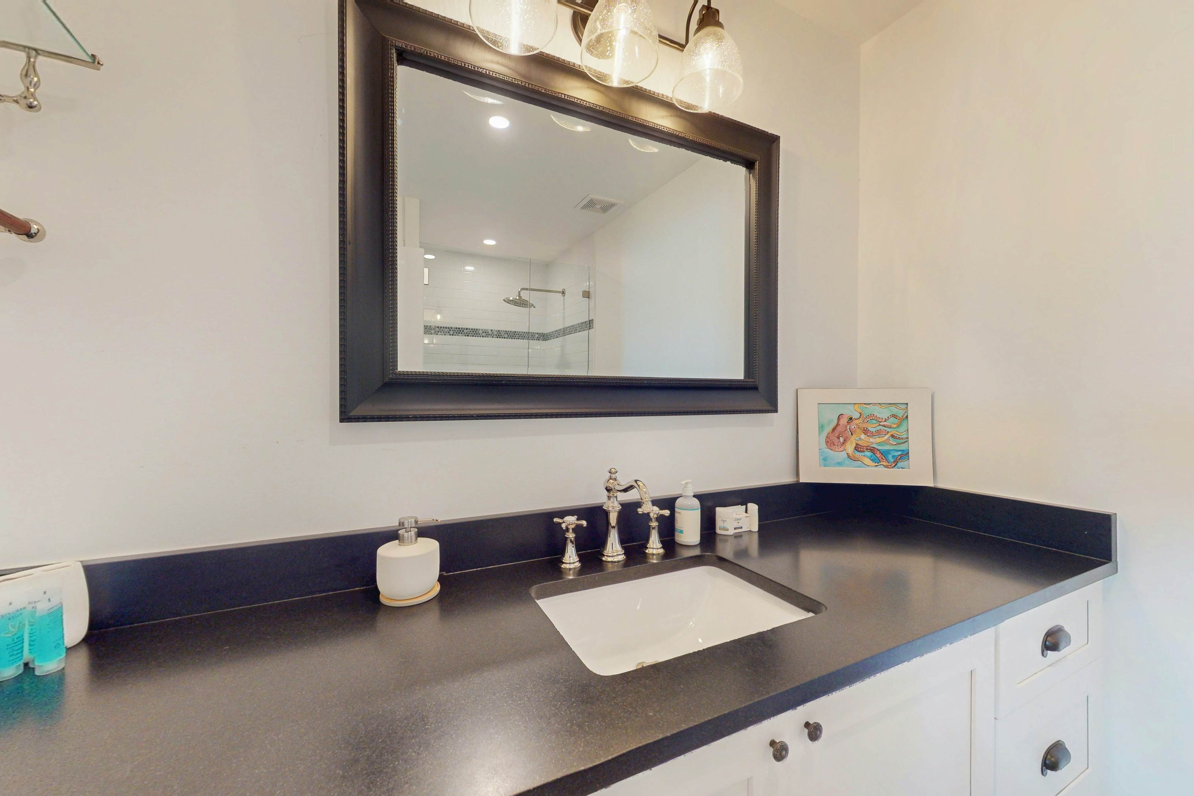 1st-floor riverfront condo w/spectacular river views, balcony, and central AC