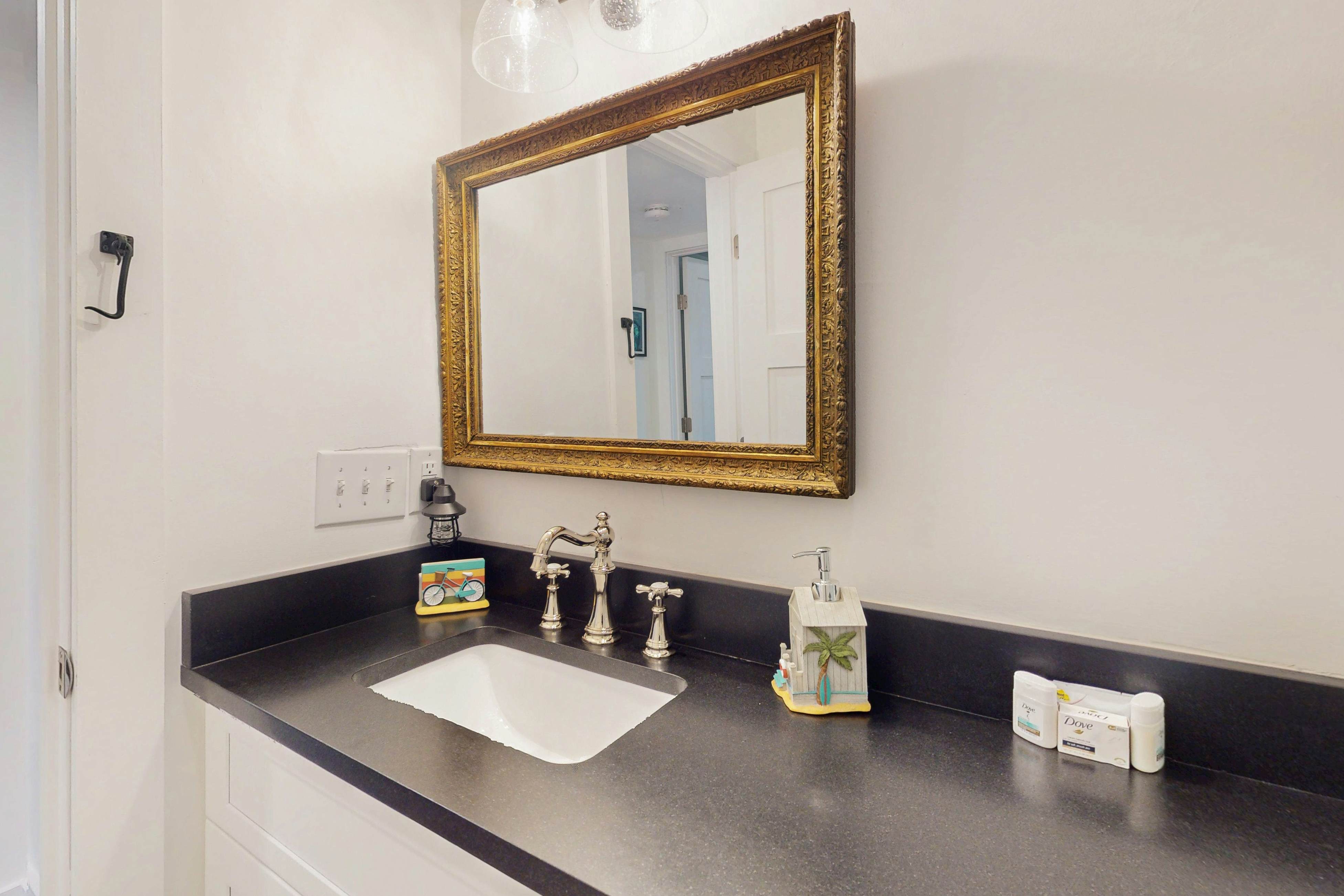 1st-floor riverfront condo w/spectacular river views, balcony, and central AC