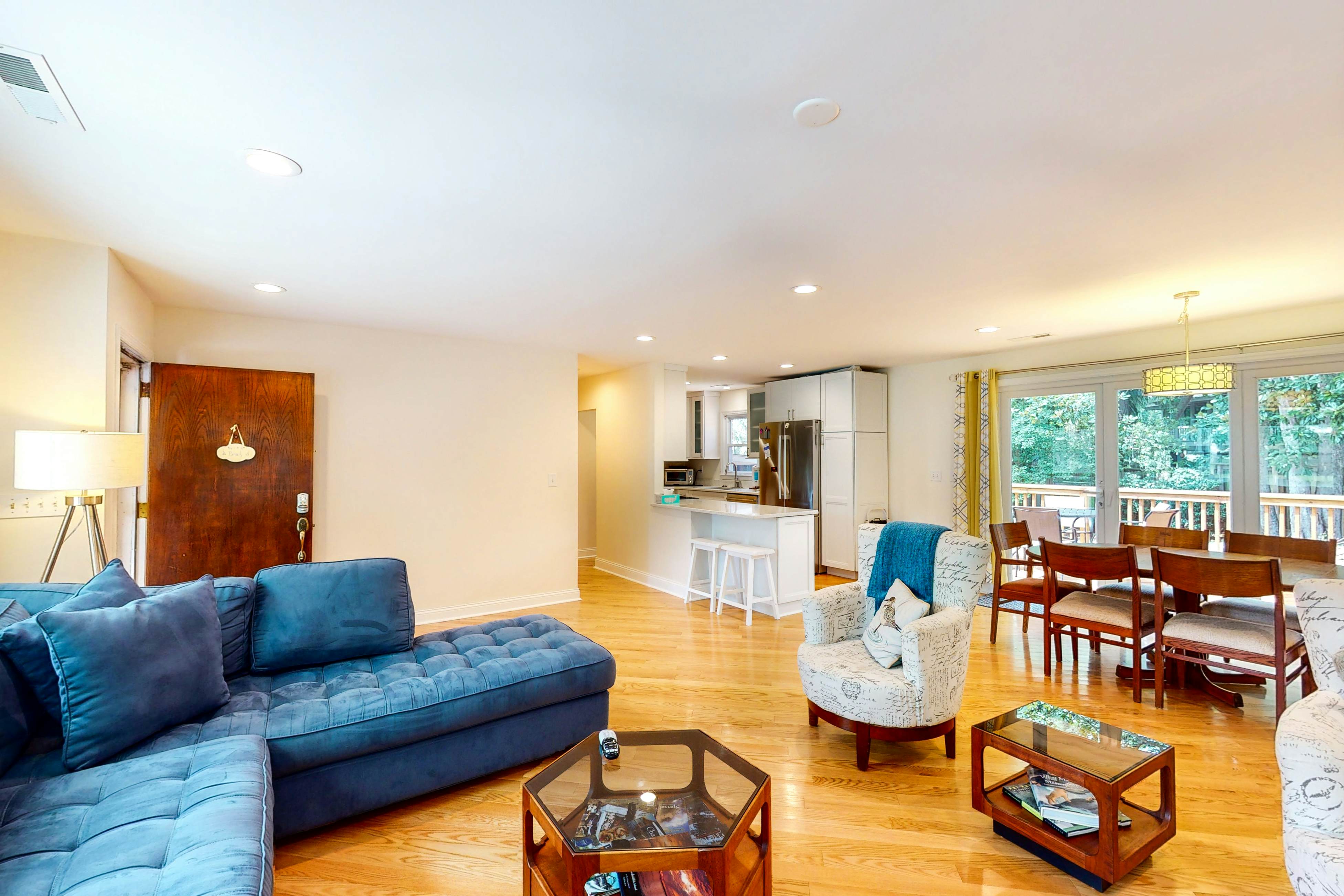 Comfortable dog-friendly home next door to rec center - blocks from beach access