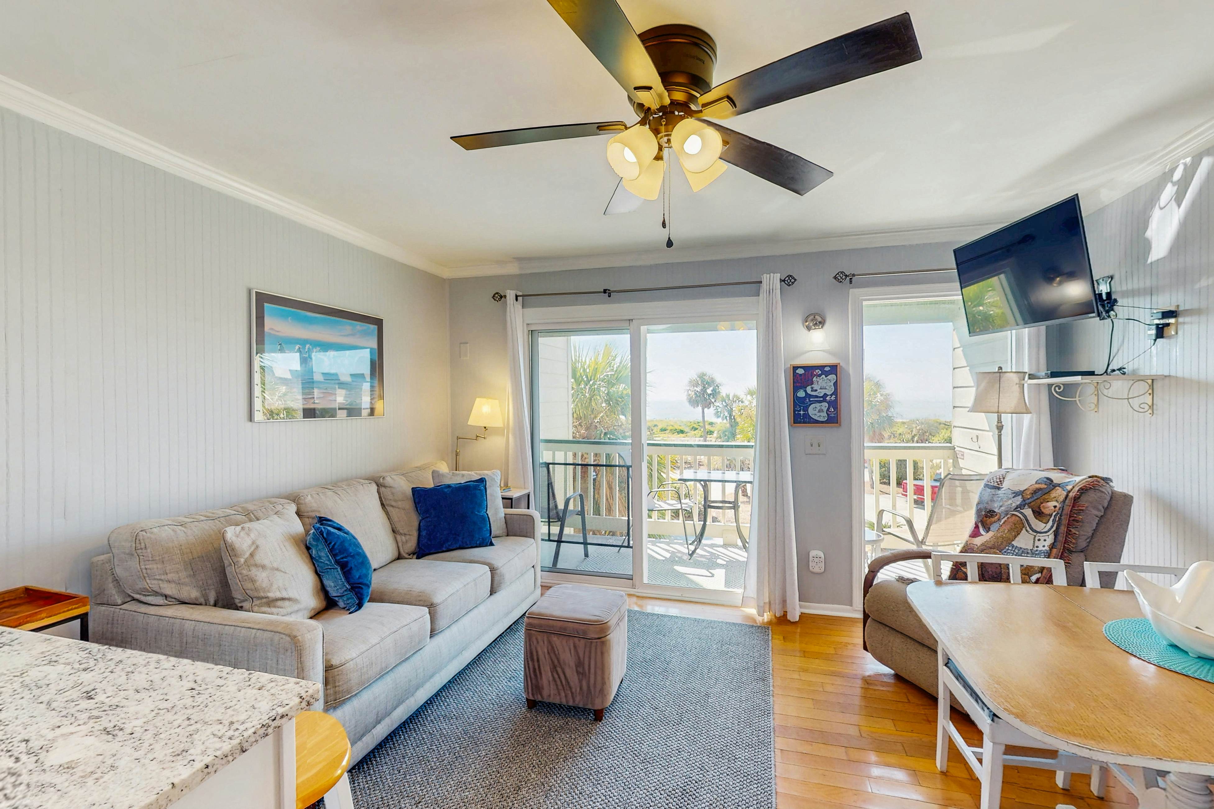 Renovated villa with gorgeous ocean views, pool, grills, & great location