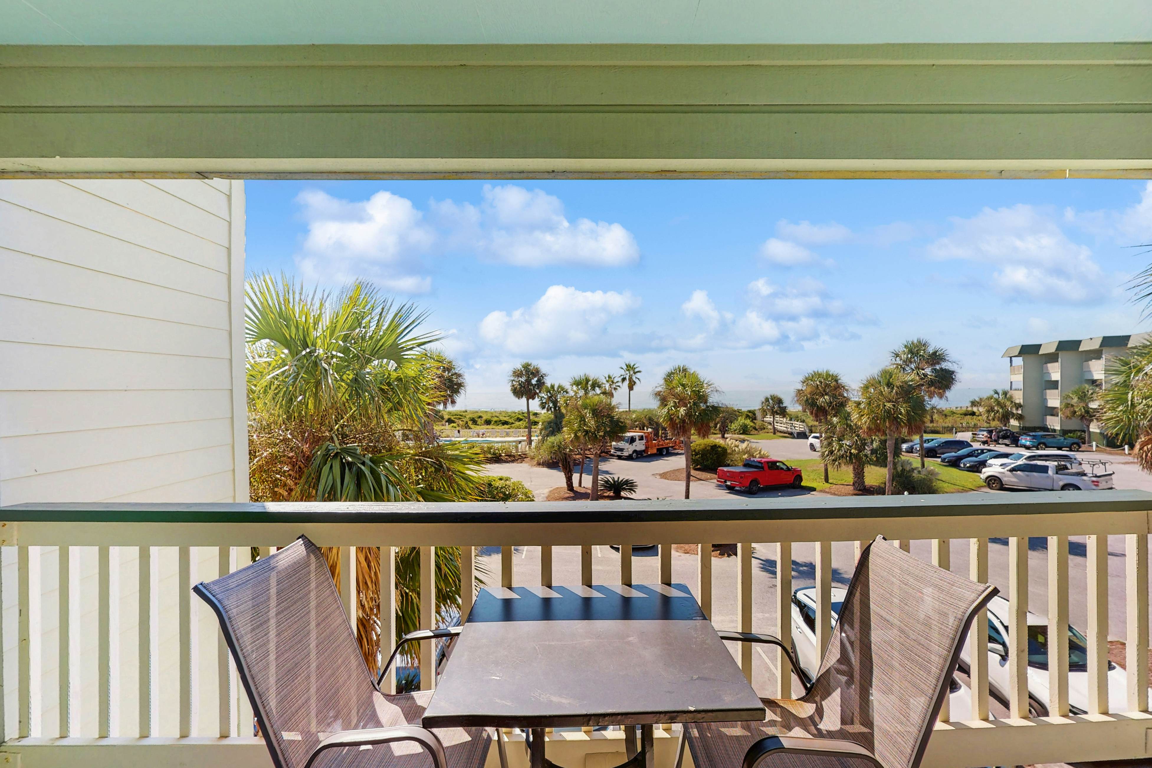 Renovated villa with gorgeous ocean views, pool, grills, & great location