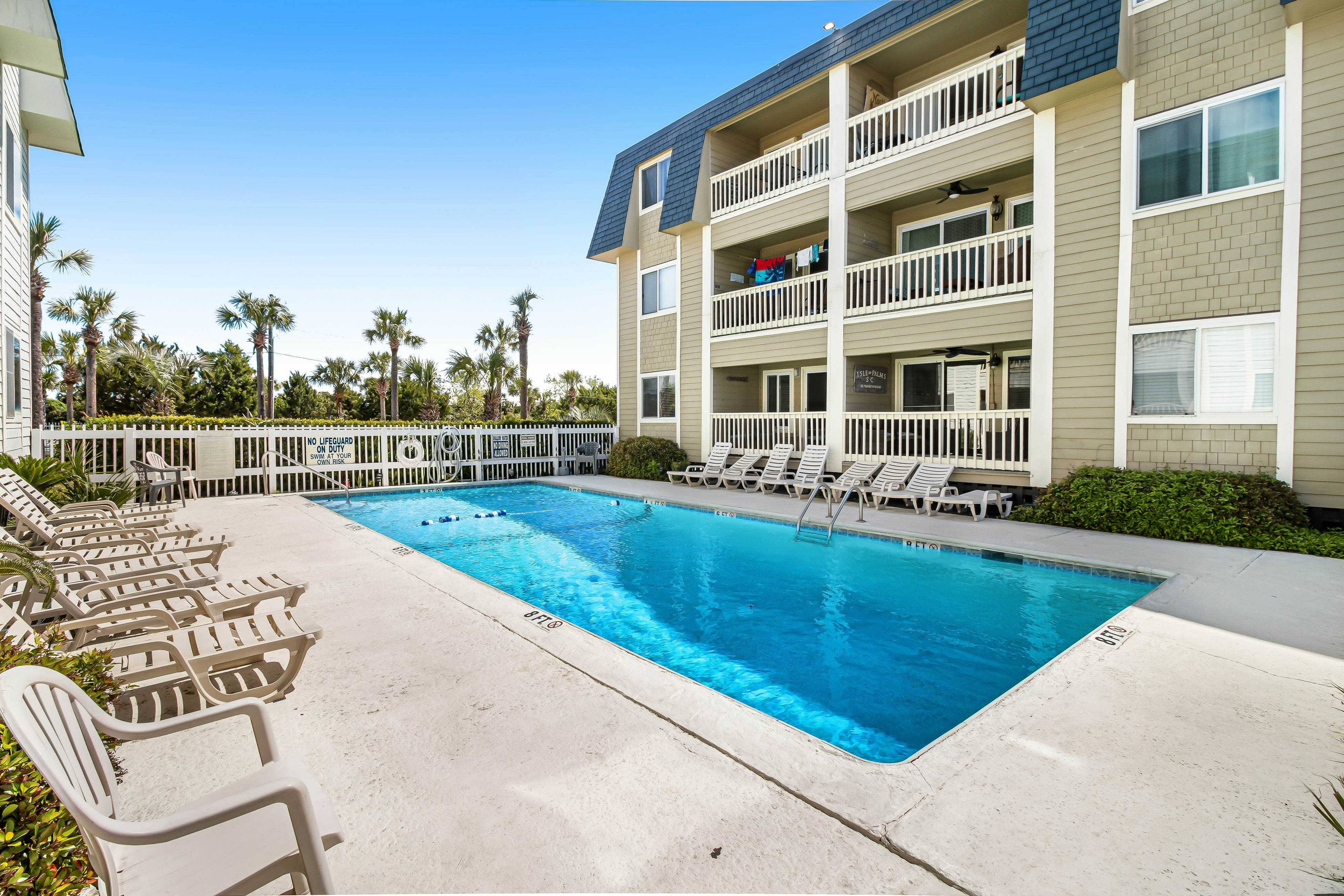 Well-appointed villa w/ community pool, ocean view, free WiFi