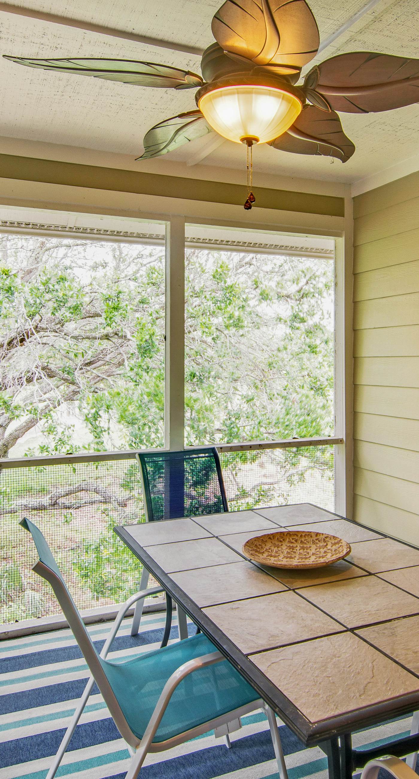 Renovated townhome next to golf course w/ community pool access- close to beach