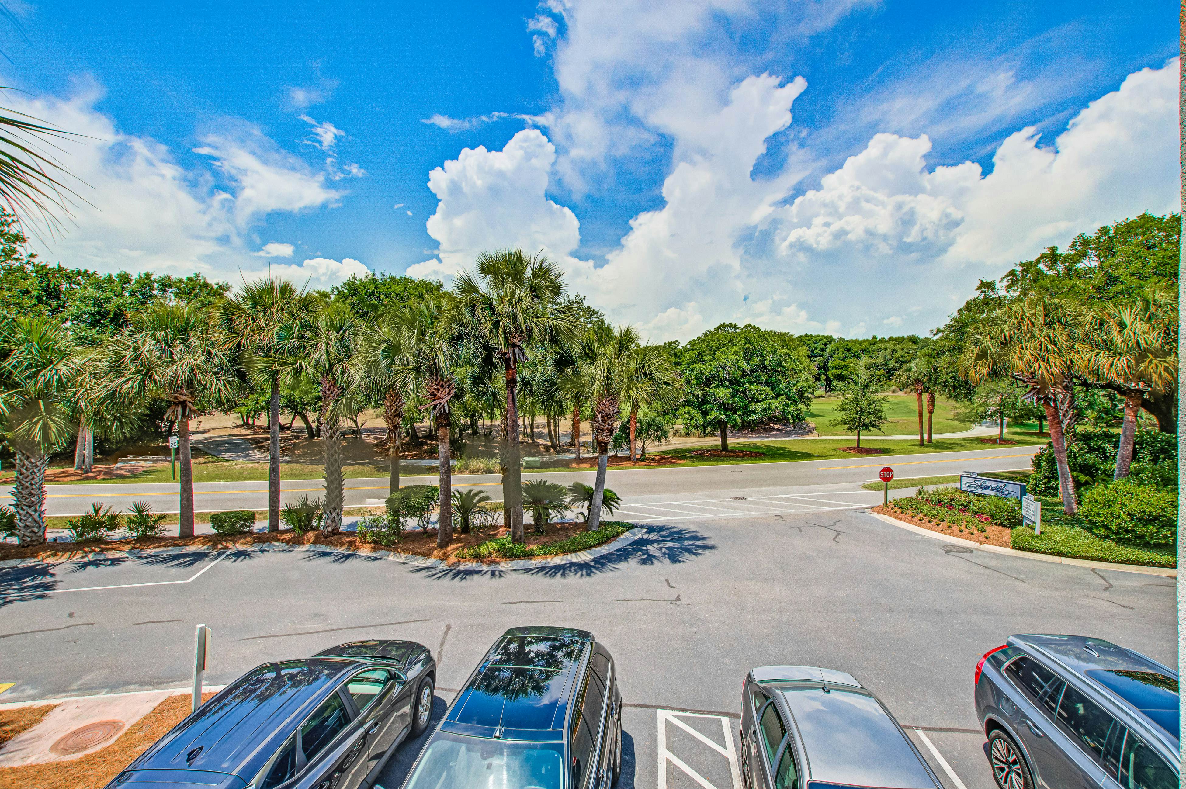 Beachfront villa w/ access to shared pool, beach, or golf, & w/shared gas grill