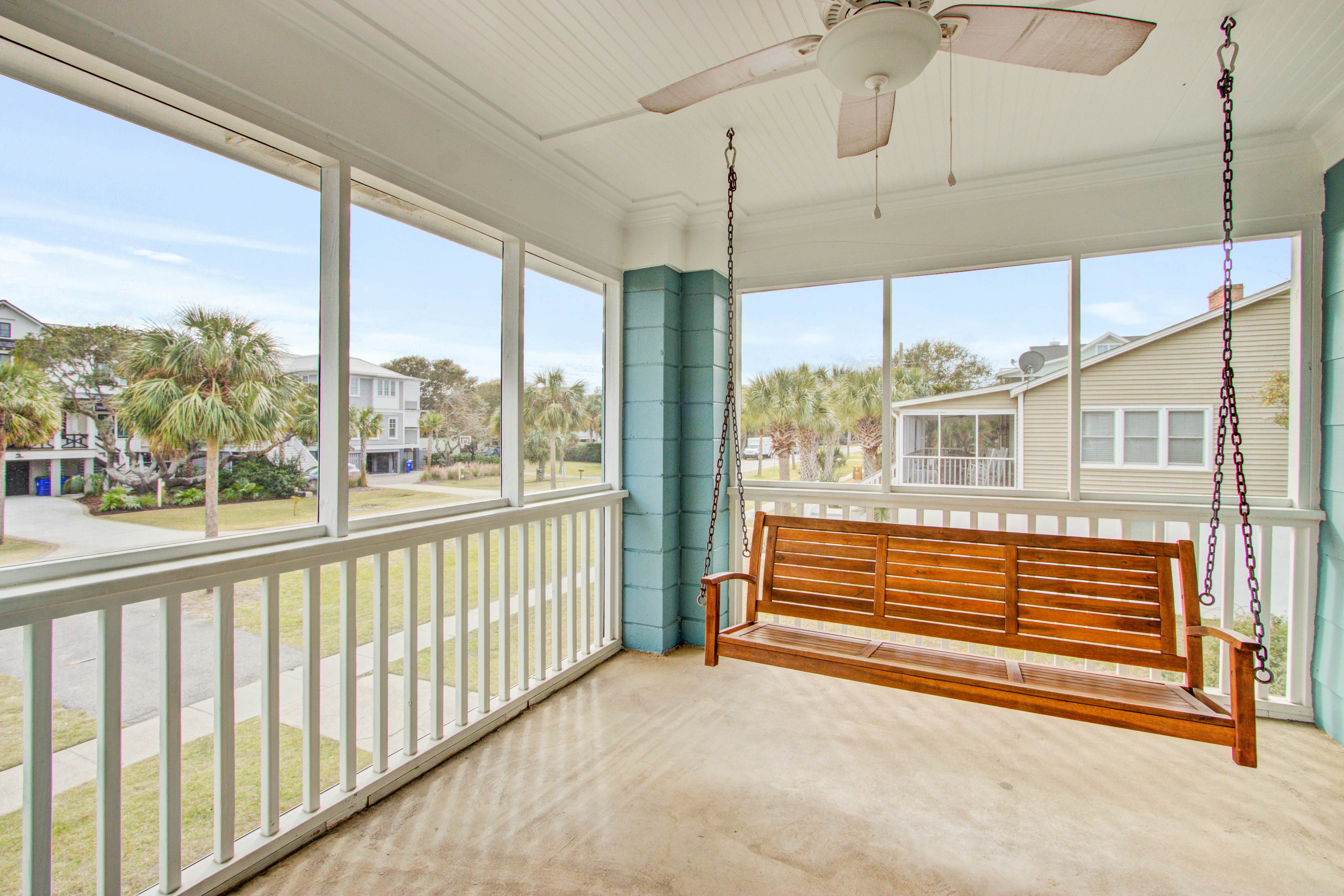 Convenient dog-friendly retreat steps from the beach with grill & screened porch