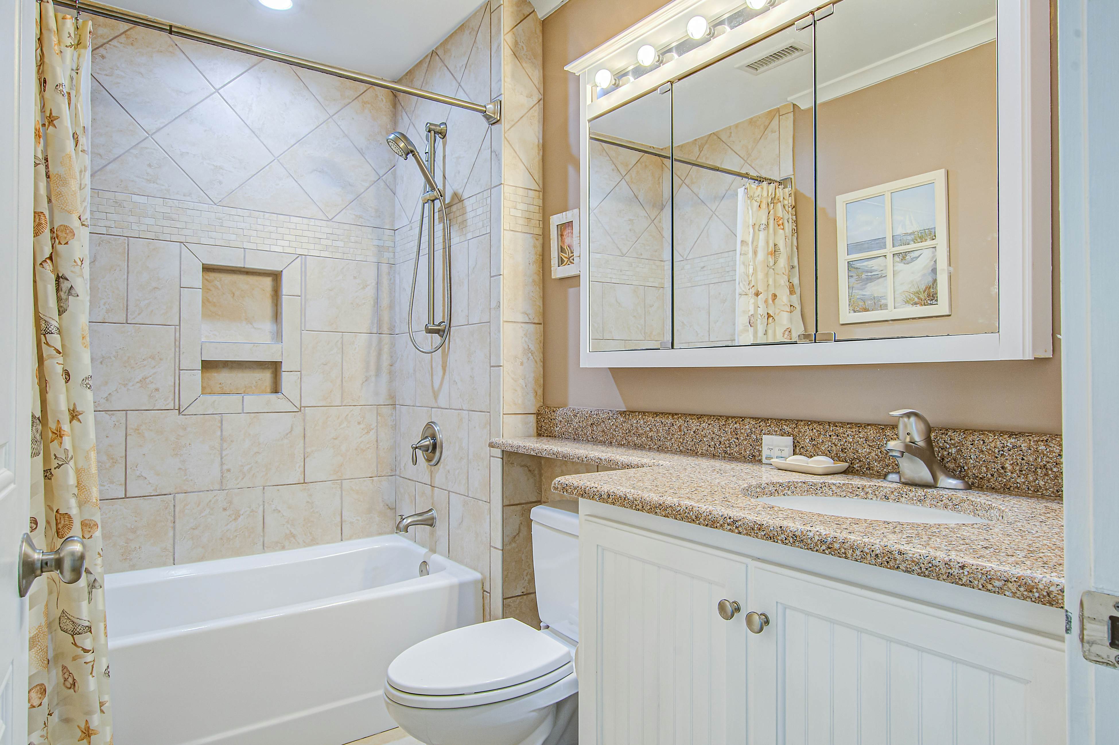 Top floor oceanfront condo w/ocean and beach views from every room & shared pool