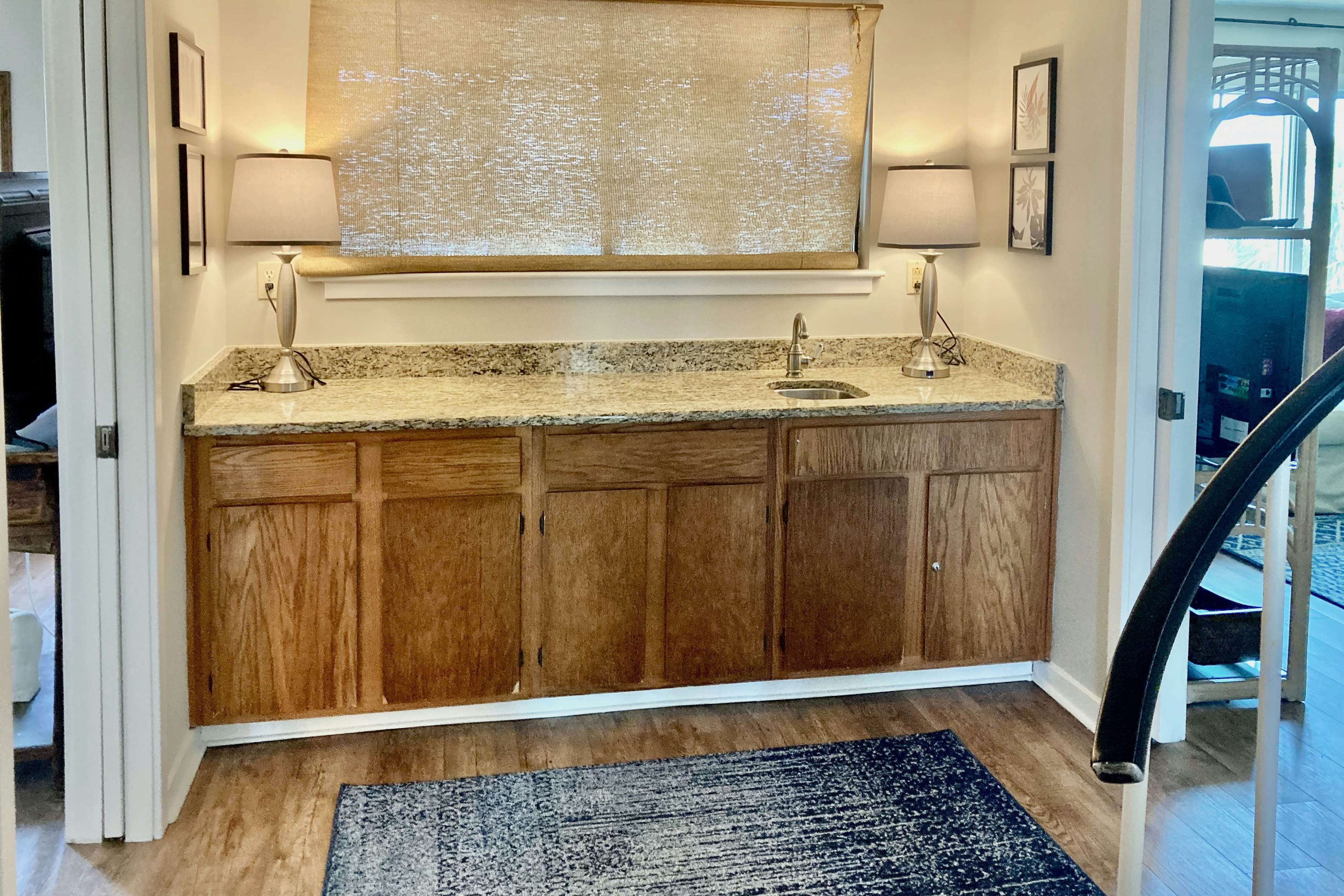 Lovely top floor villa in Wild Dunes with partial ocean views, pool, & W/D