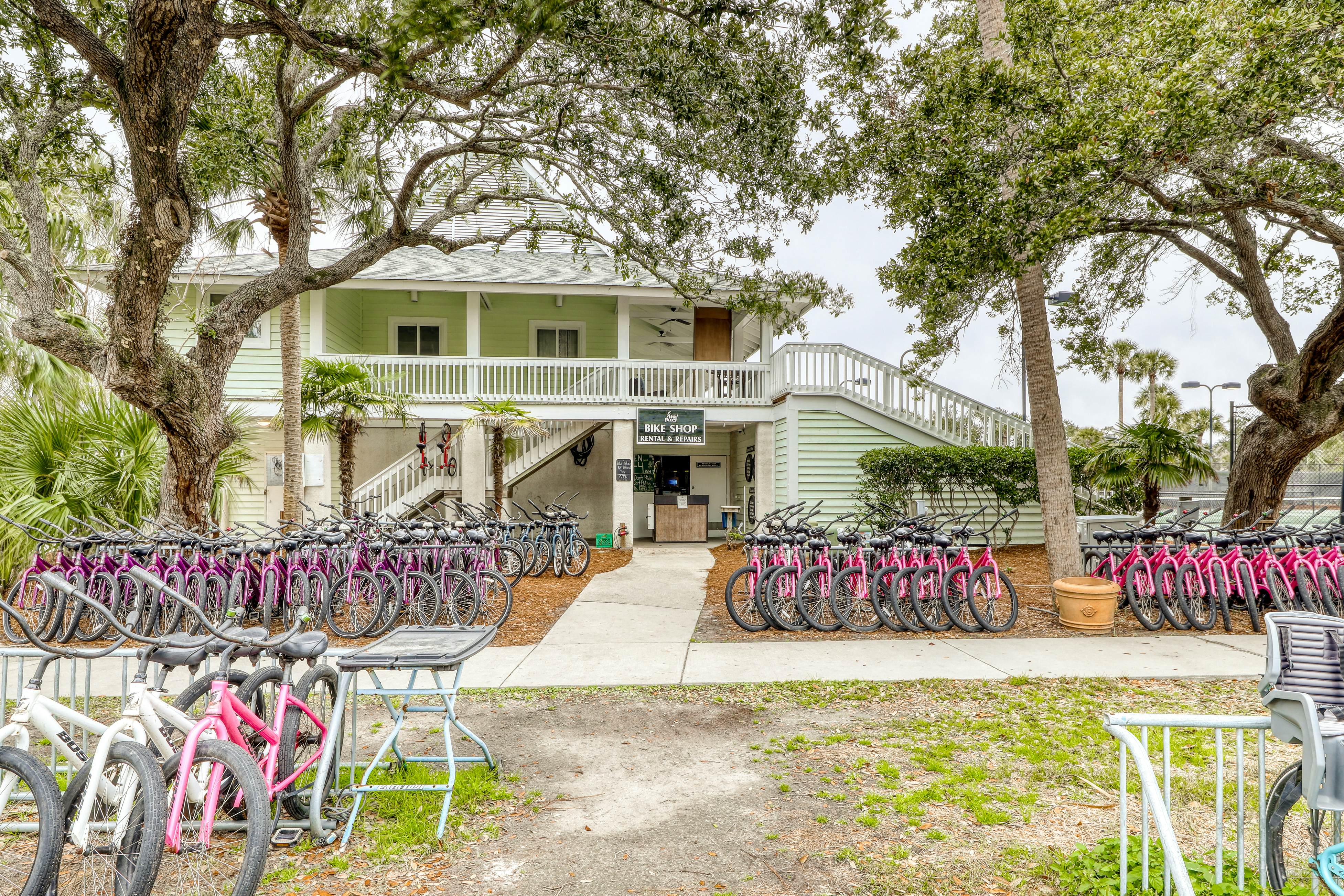 Ocean-view villa at beachfront complex with pool - walk to golf, dining, & more