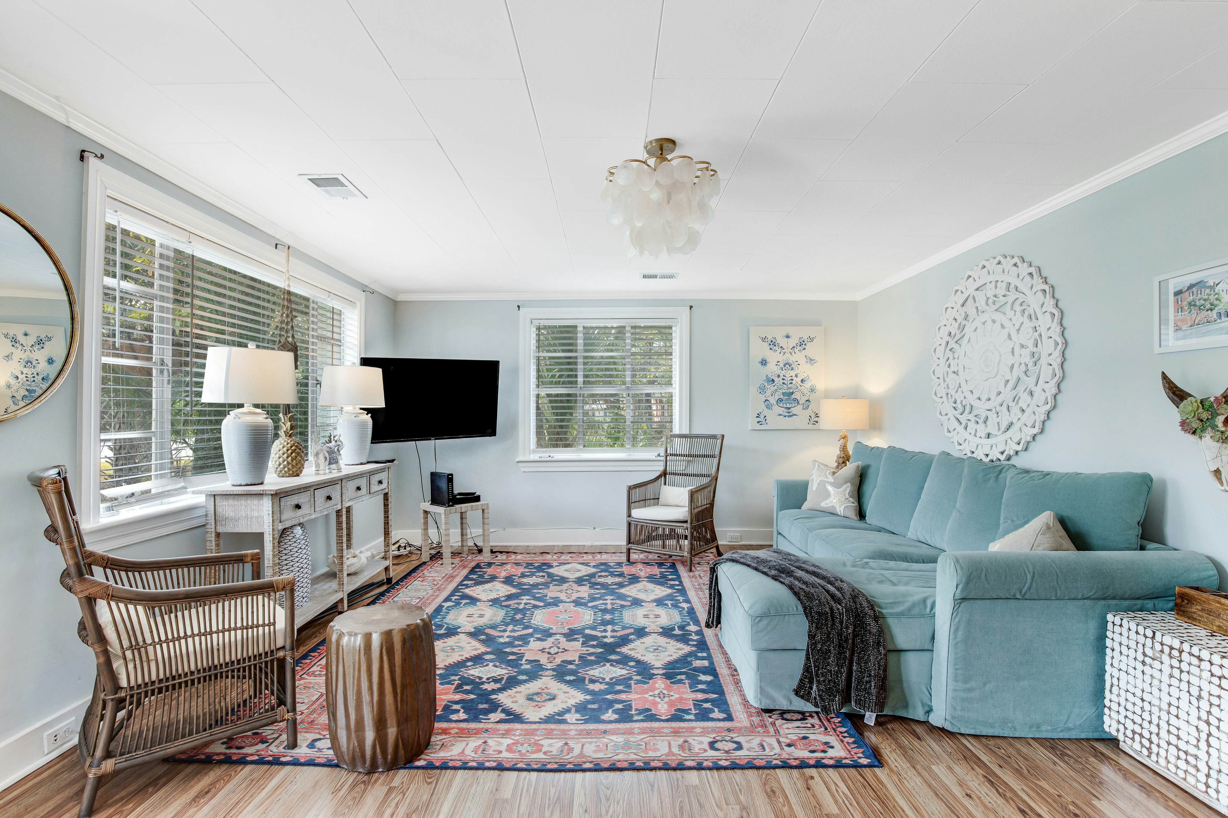 Lowcountry charmer with WiFi - close to beach