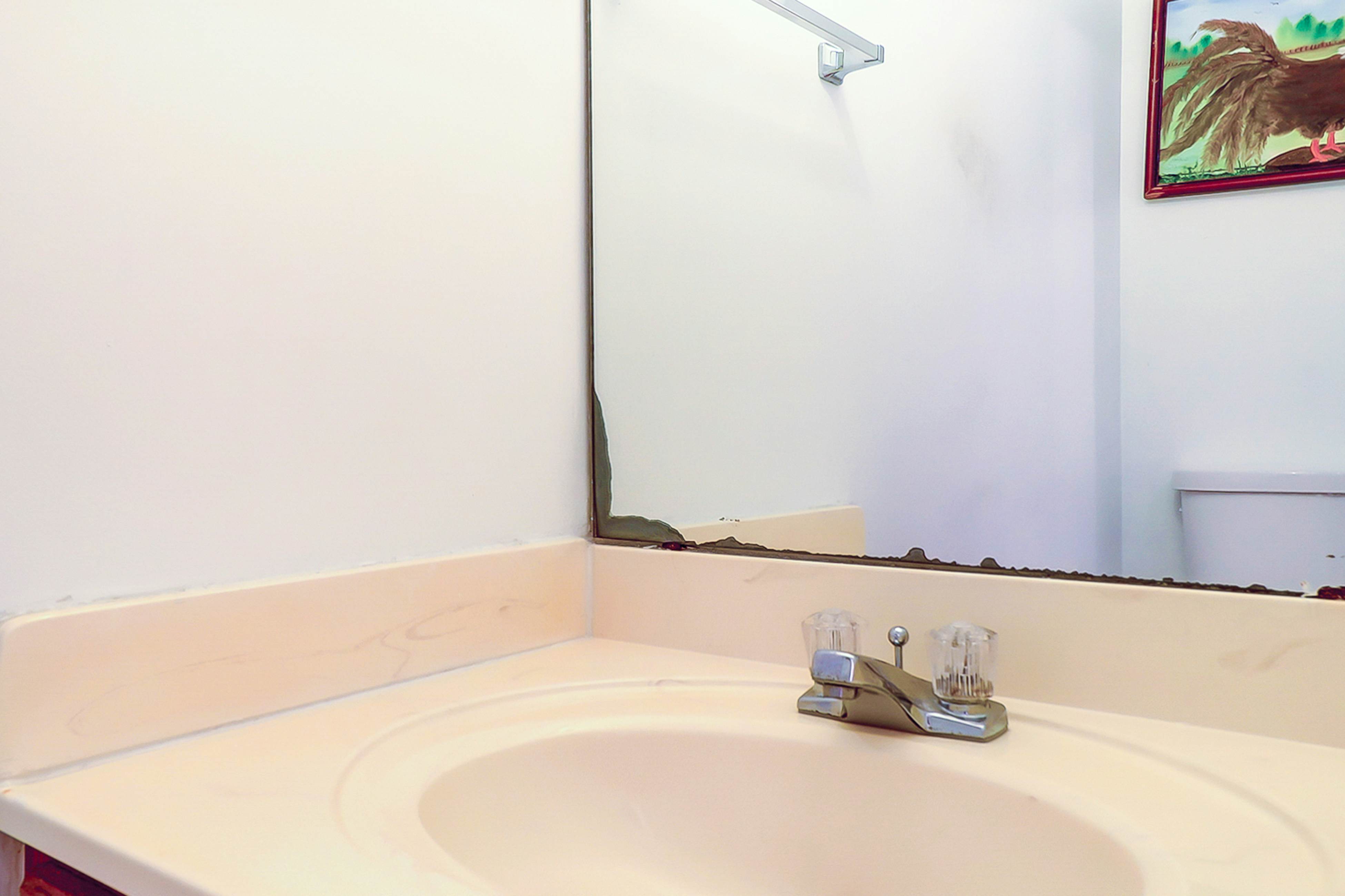 Lovely waterfront condo with balcony, central AC, & washer/dryer