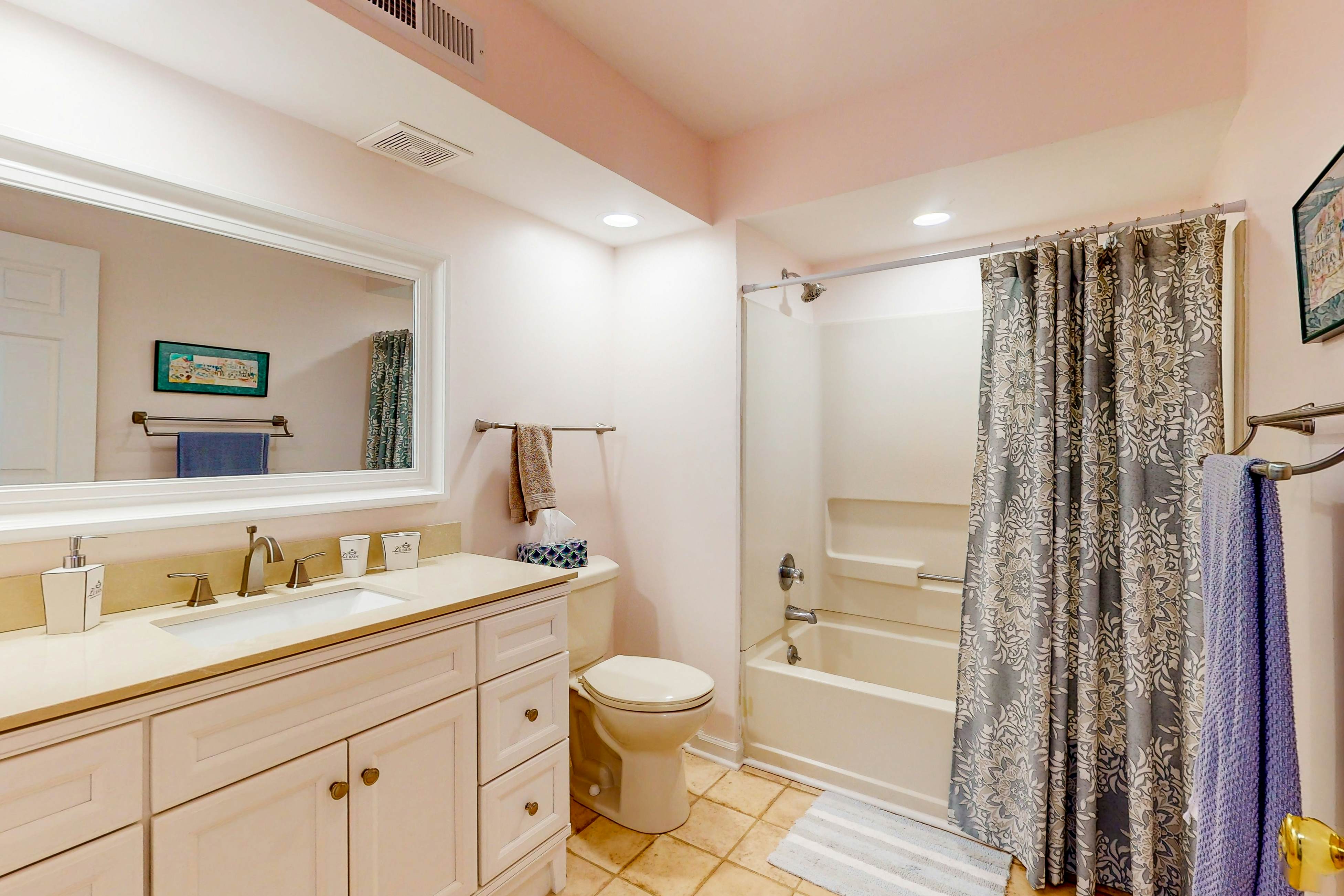 Marsh-view condo with on-site pool, tennis, & private balcony