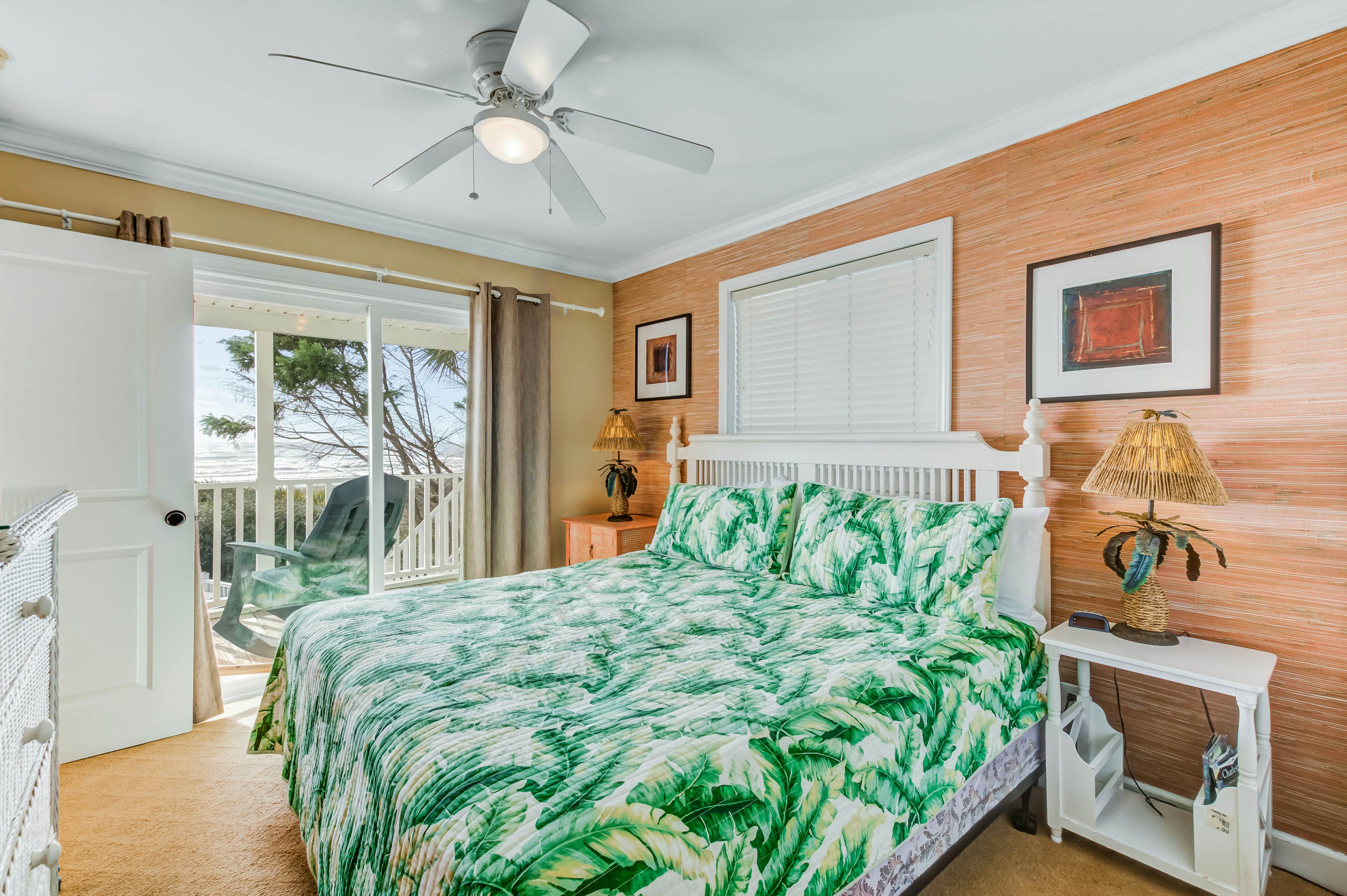 Oceanfront, event-friendly home with multiple decks & WiFi - 2 dogs ok