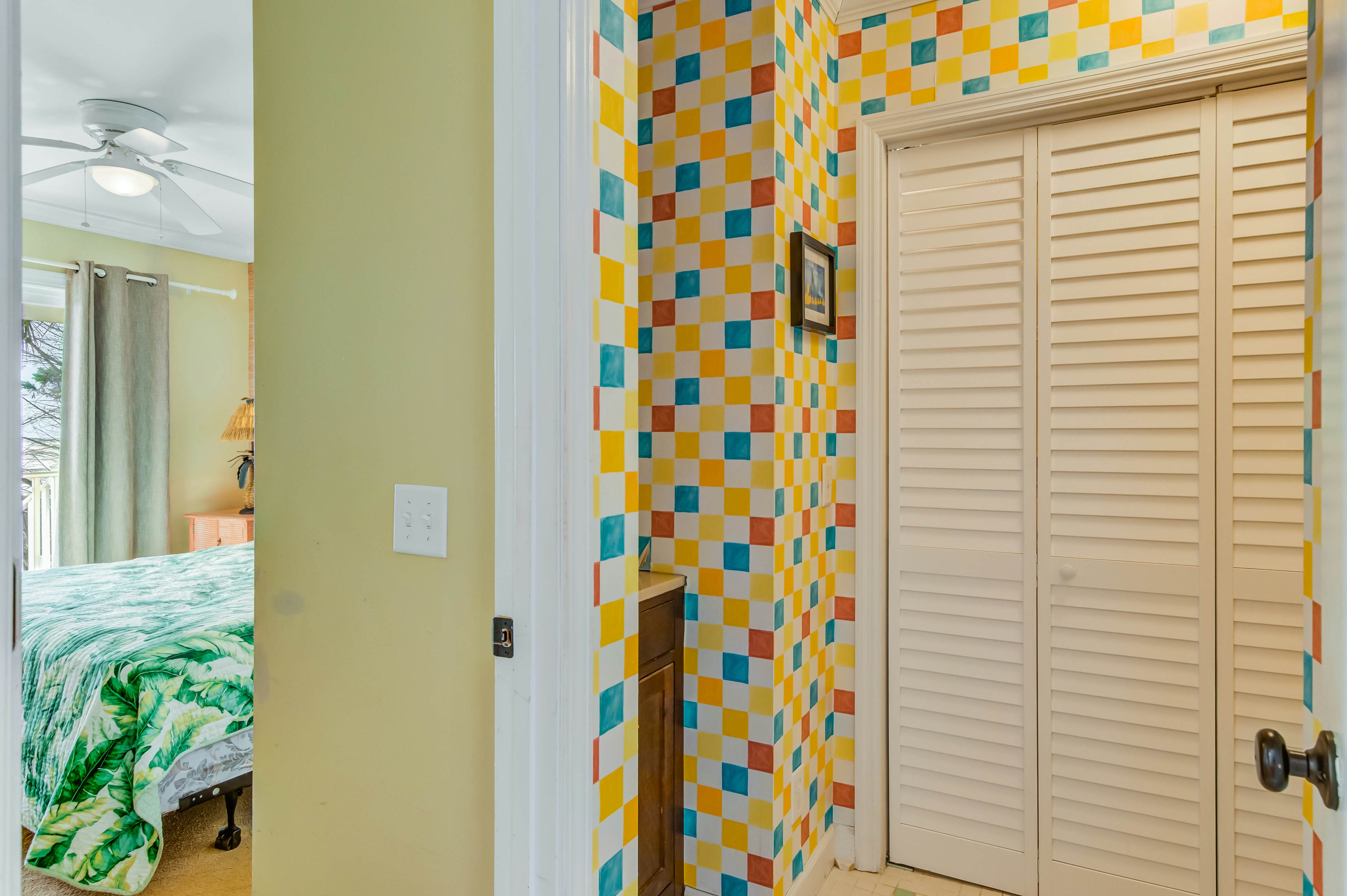 Oceanfront, event-friendly home with multiple decks & WiFi - 2 dogs ok