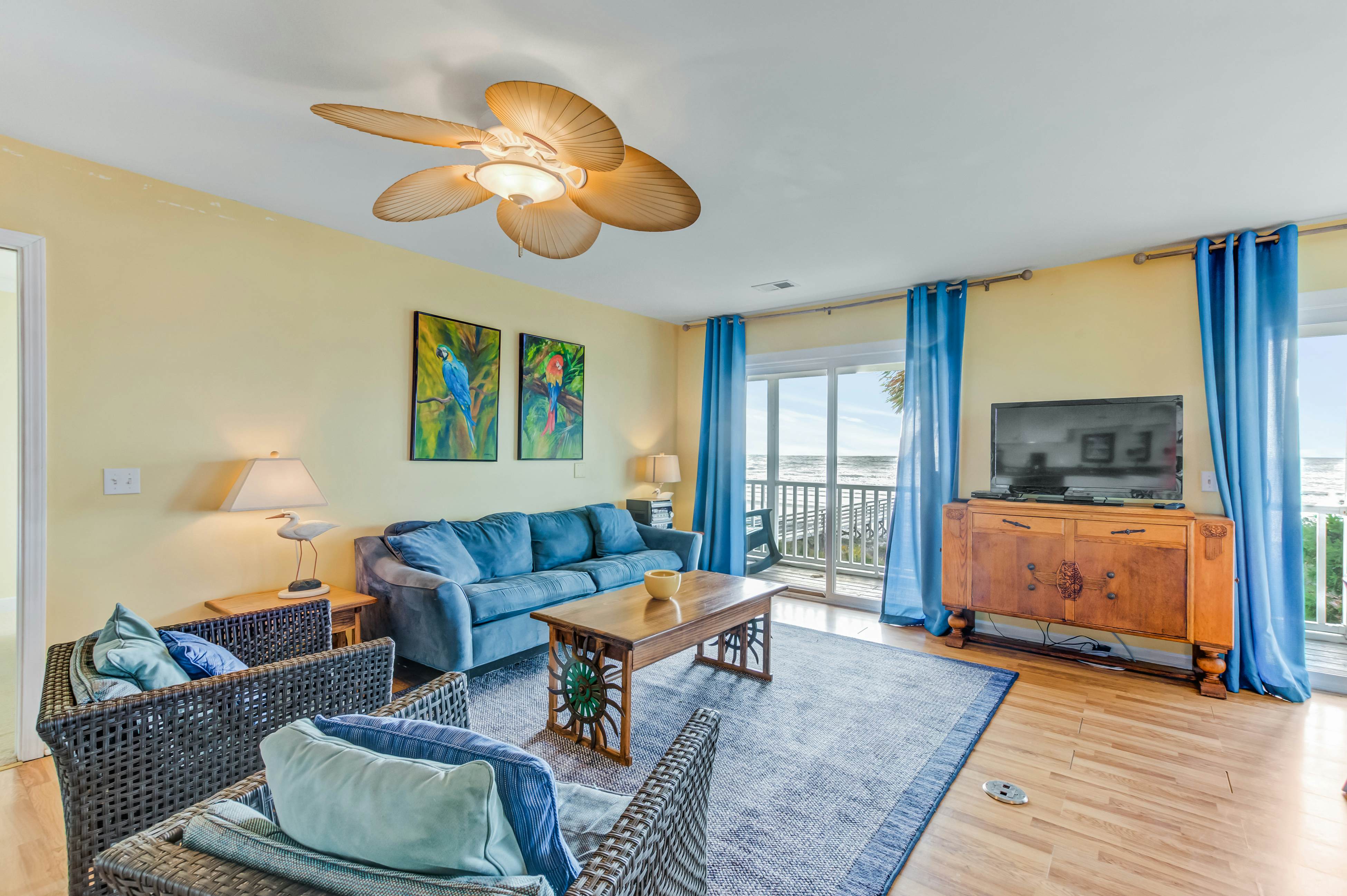 Oceanfront, event-friendly home with multiple decks & WiFi - 2 dogs ok