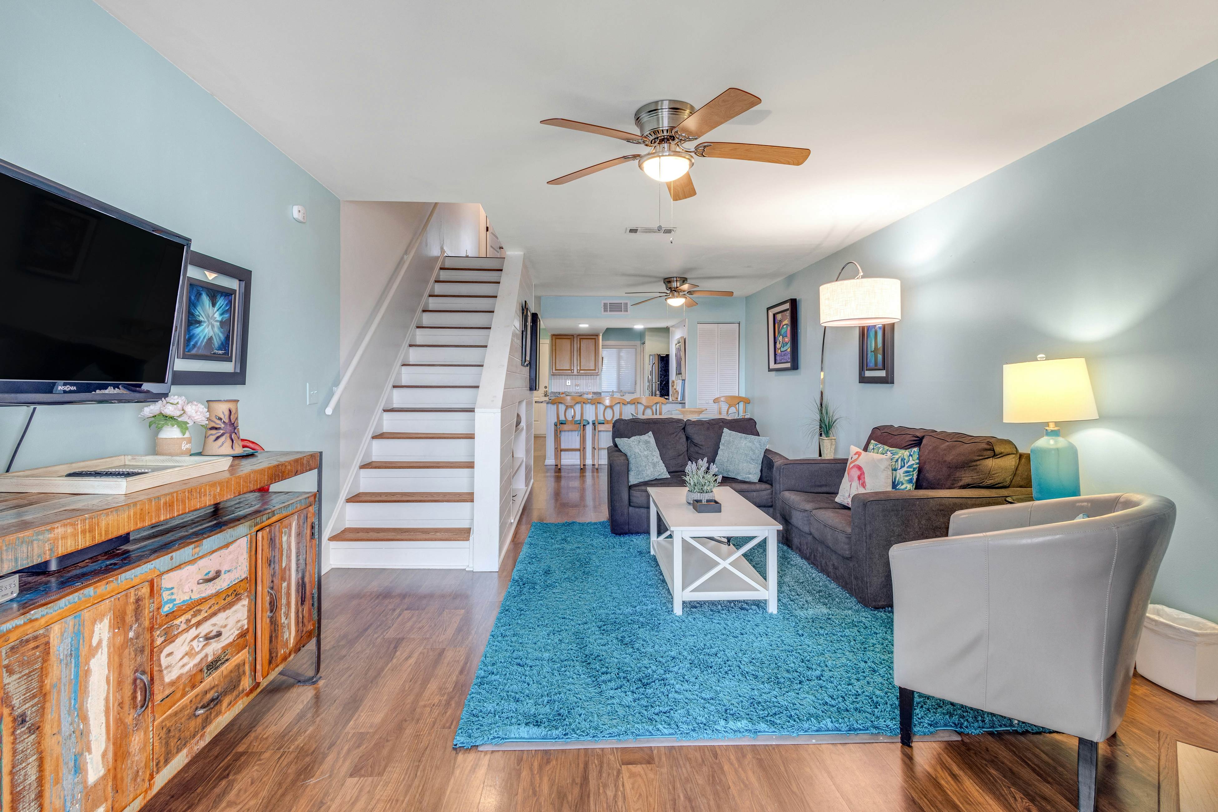 Waterfront gem with pool & amazing lanai view - near the beach, marina, & dining