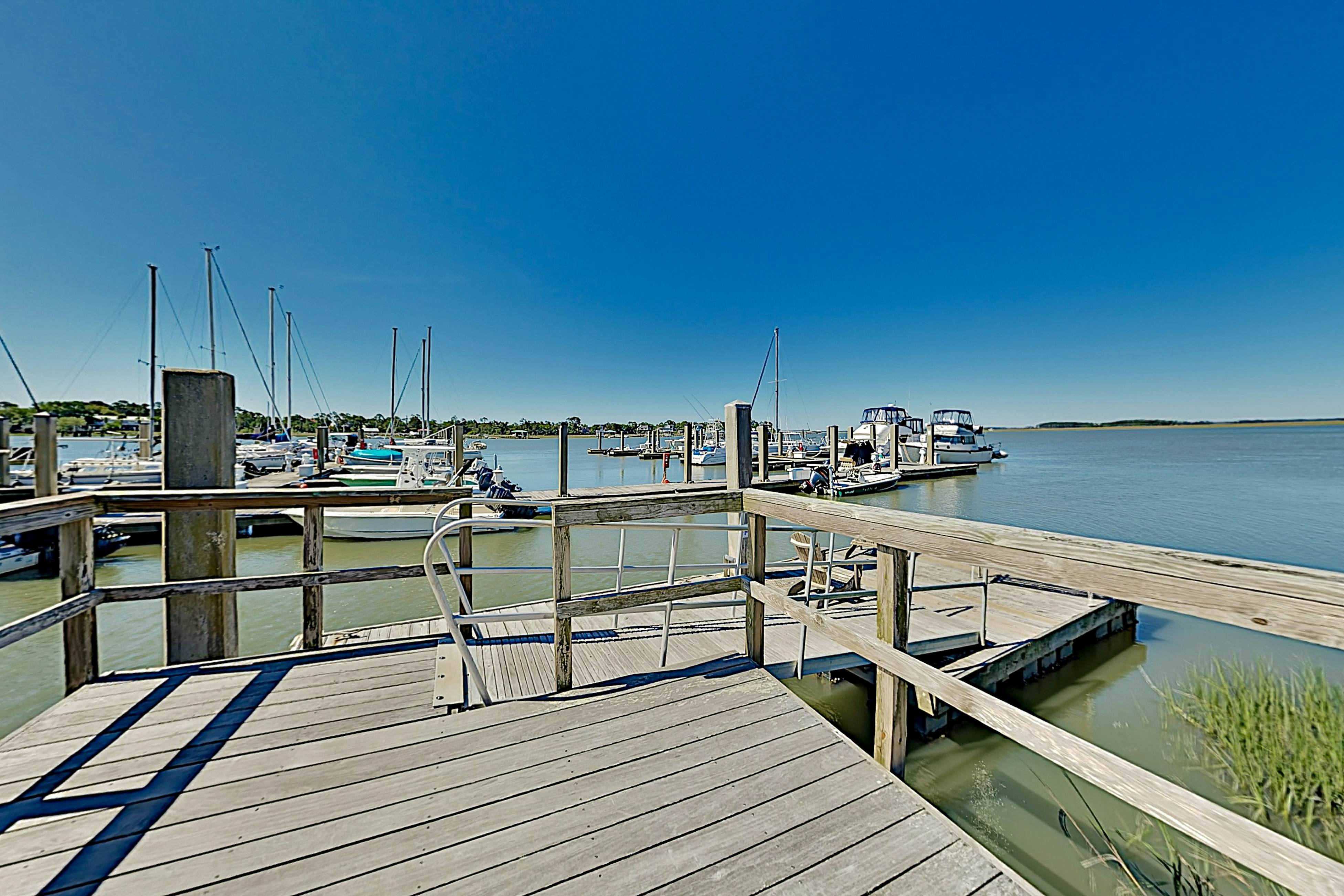 Waterfront gem with pool & amazing lanai view - near the beach, marina, & dining