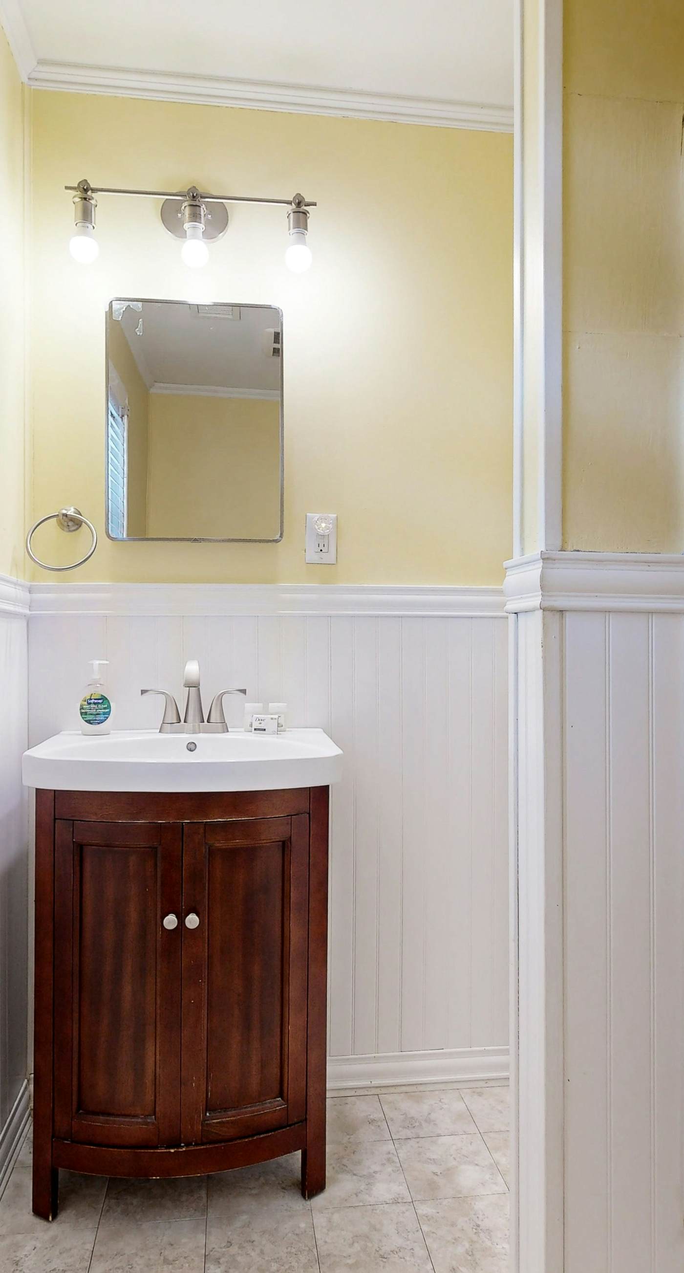 Oceanfront Property 'Folly Drifter' w/ Beach Access & Private Deck