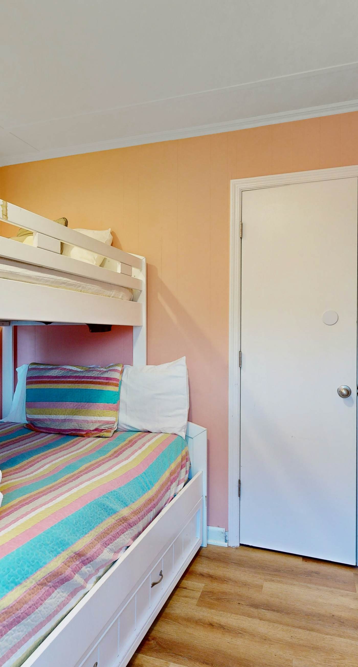 Oceanfront Property 'Folly Drifter' w/ Beach Access & Private Deck