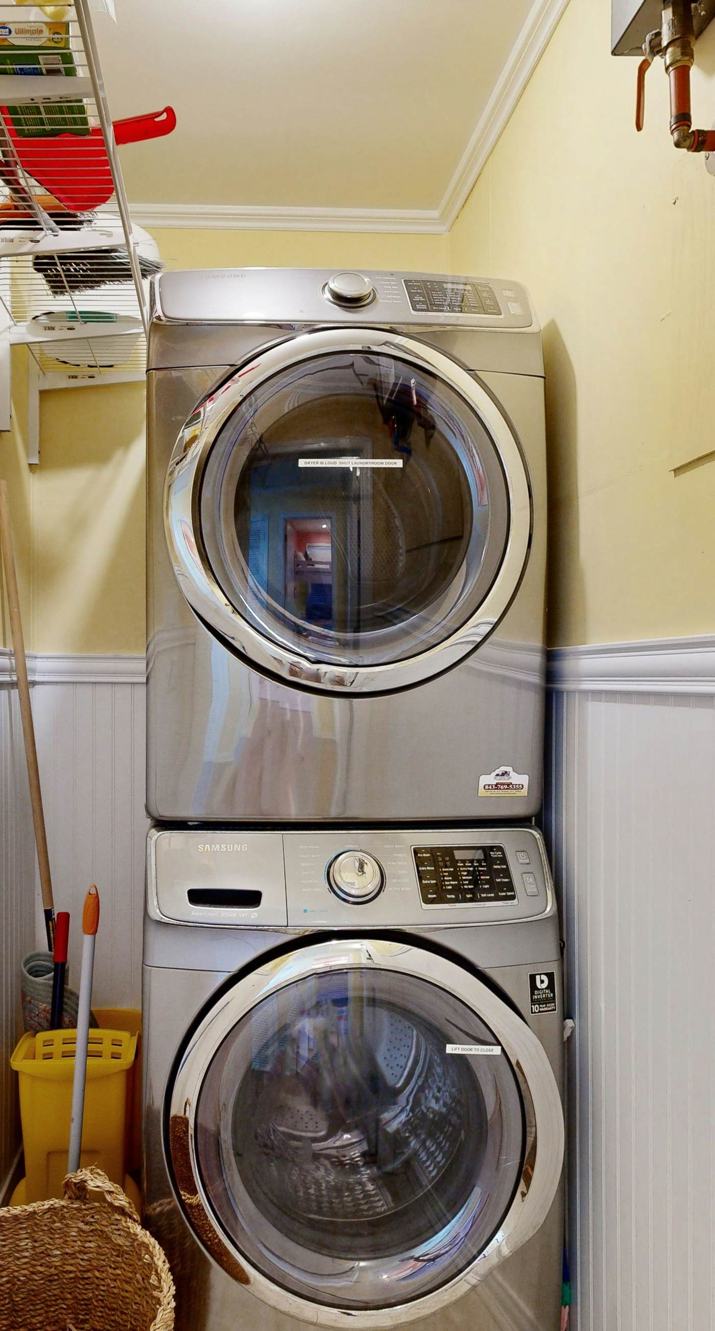 Oceanfront Property 'Folly Drifter' w/ Beach Access & Private Deck