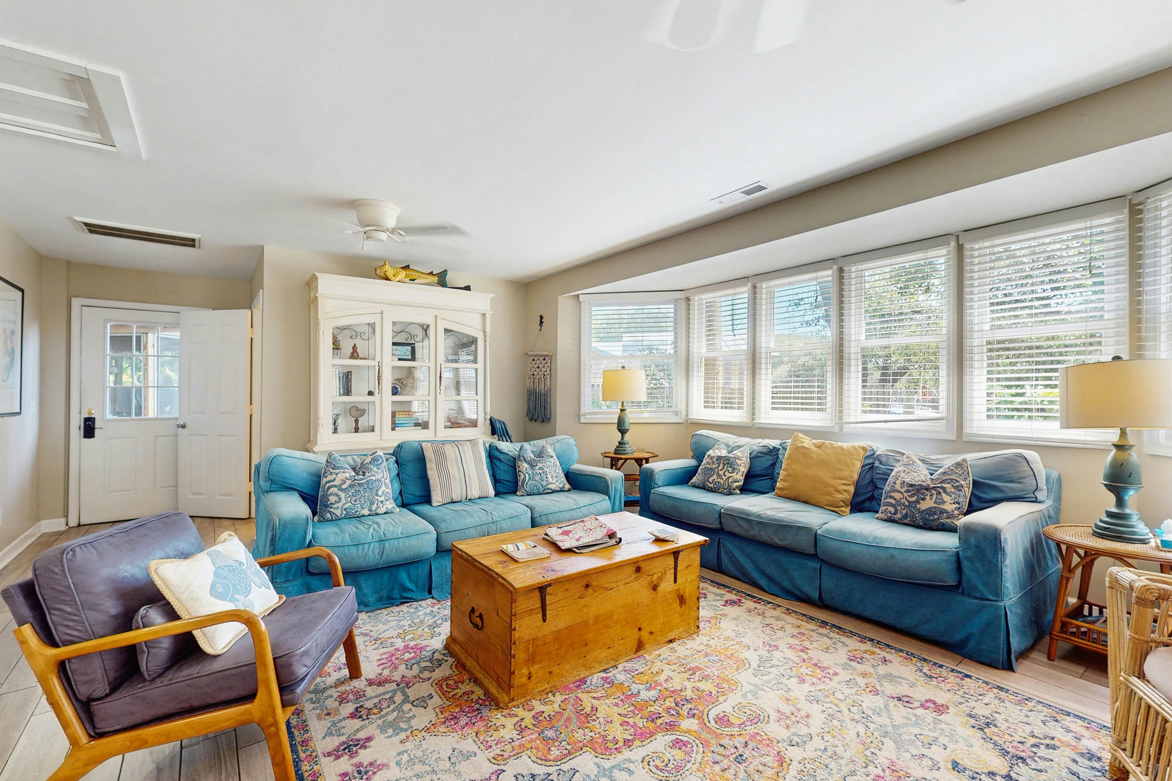 Downtown dog-friendly home with outdoor shower, level 2 EV charger