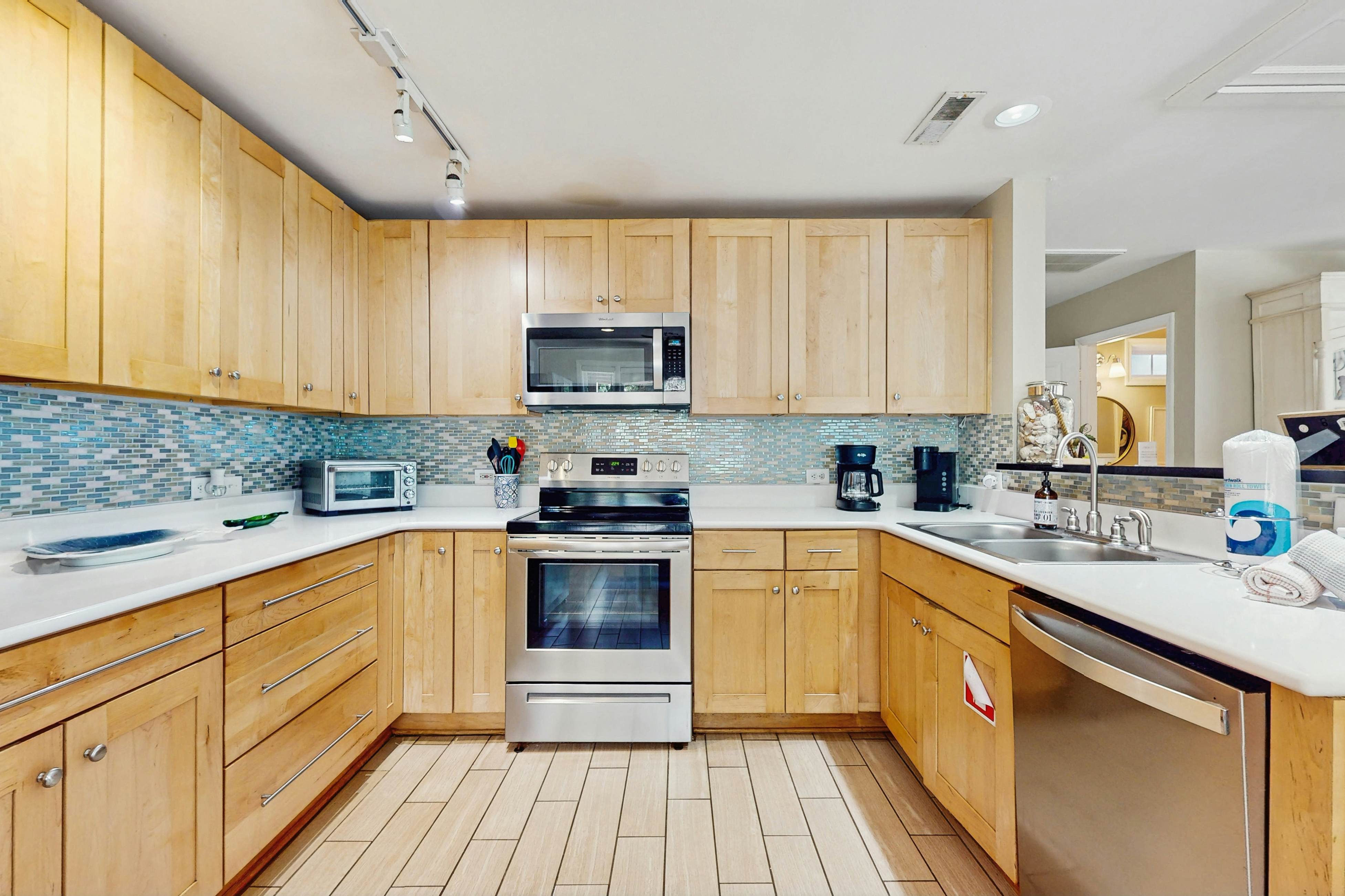 Downtown dog-friendly home with outdoor shower, level 2 EV charger