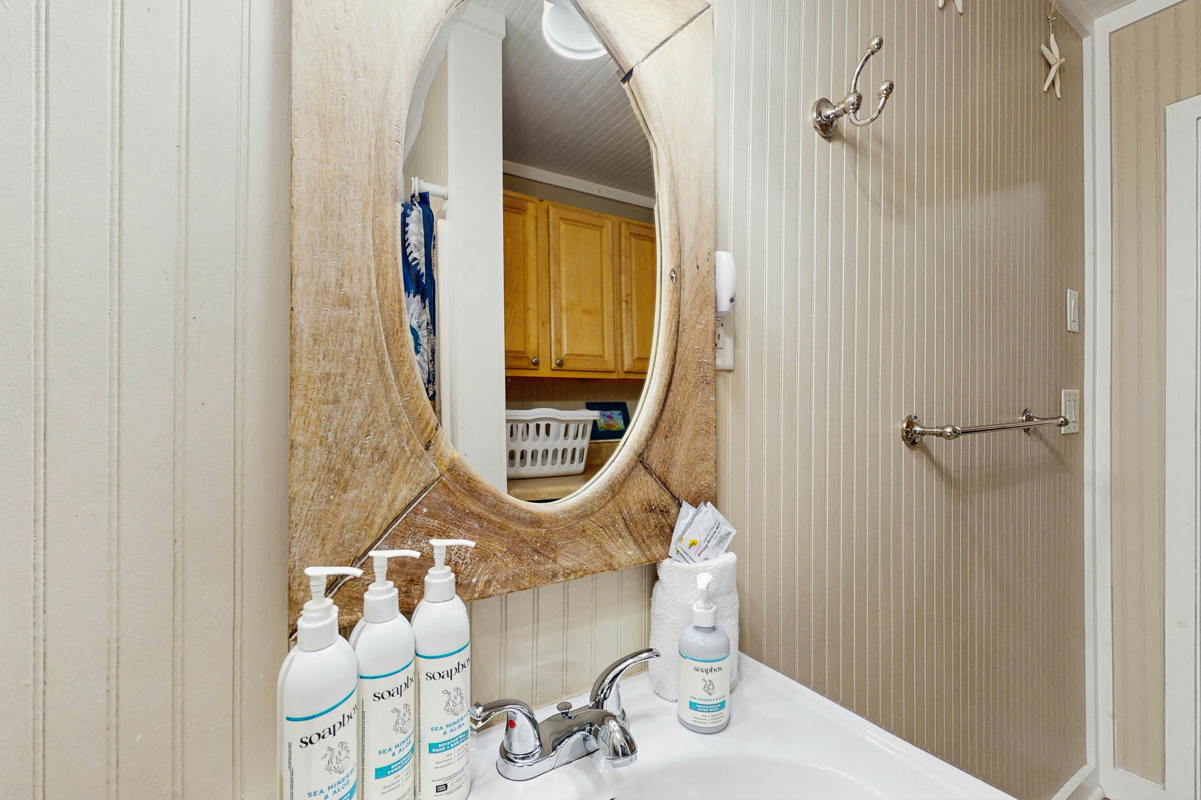 Downtown dog-friendly home with outdoor shower, level 2 EV charger