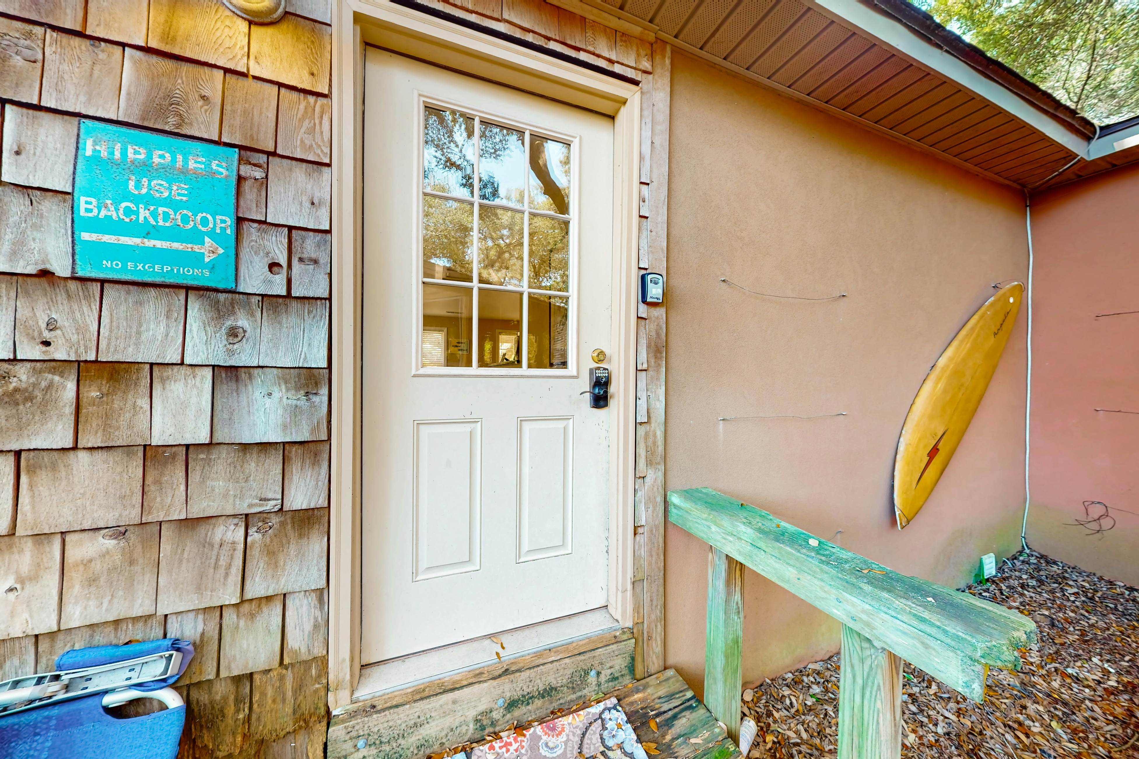 Downtown dog-friendly home with outdoor shower, level 2 EV charger