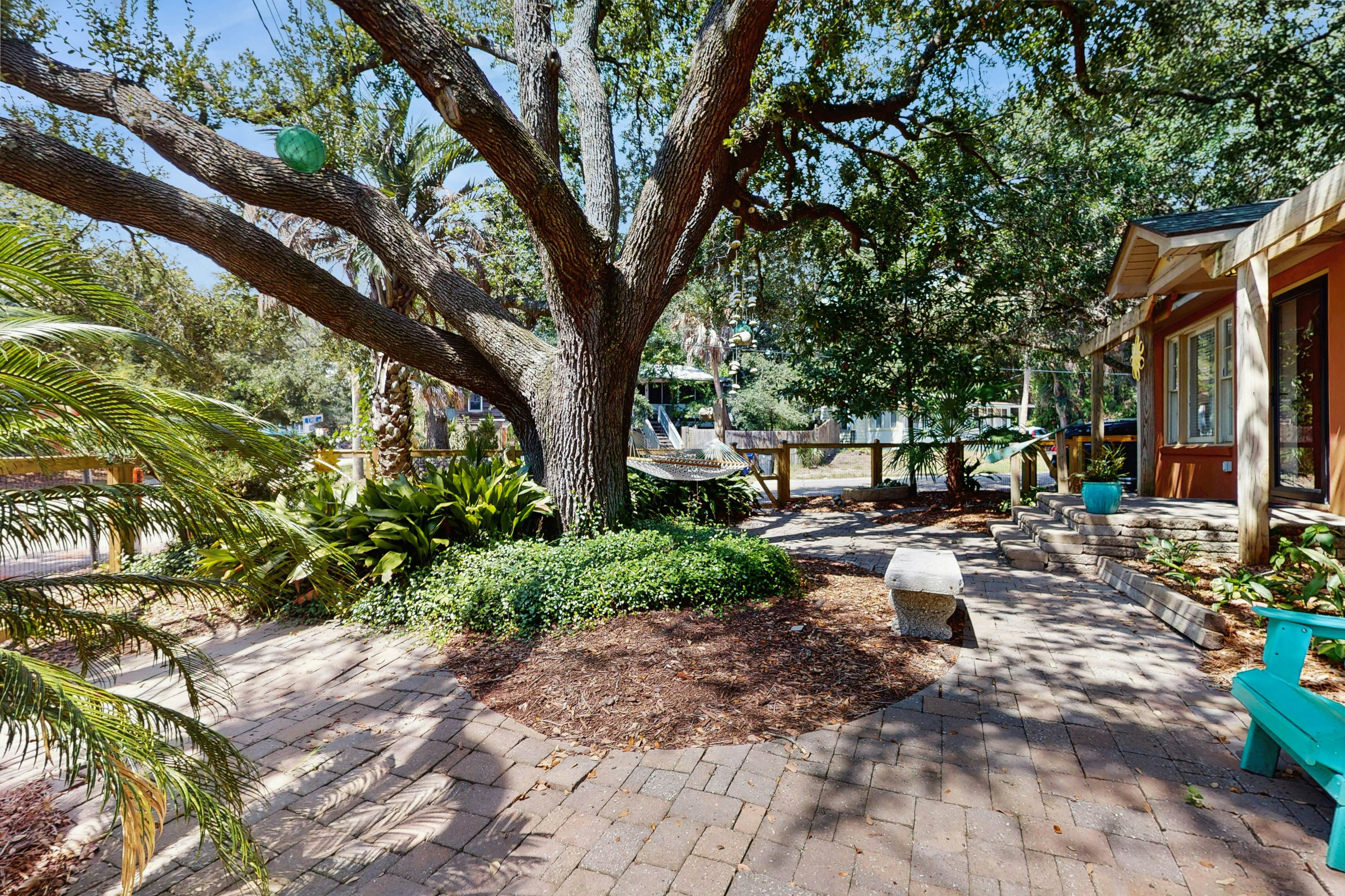 Downtown dog-friendly home with outdoor shower, level 2 EV charger