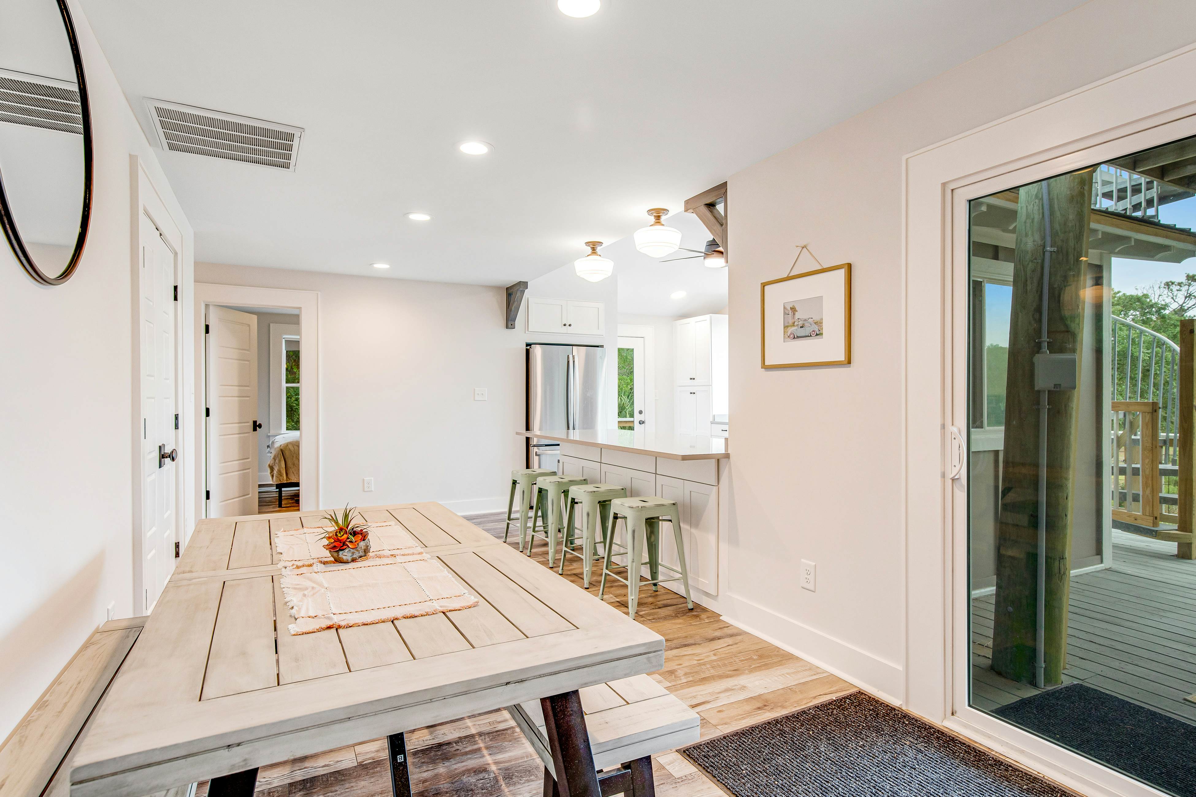 Fantastic coastal retreat with private dock, gas grill, two decks, & fast WiFi