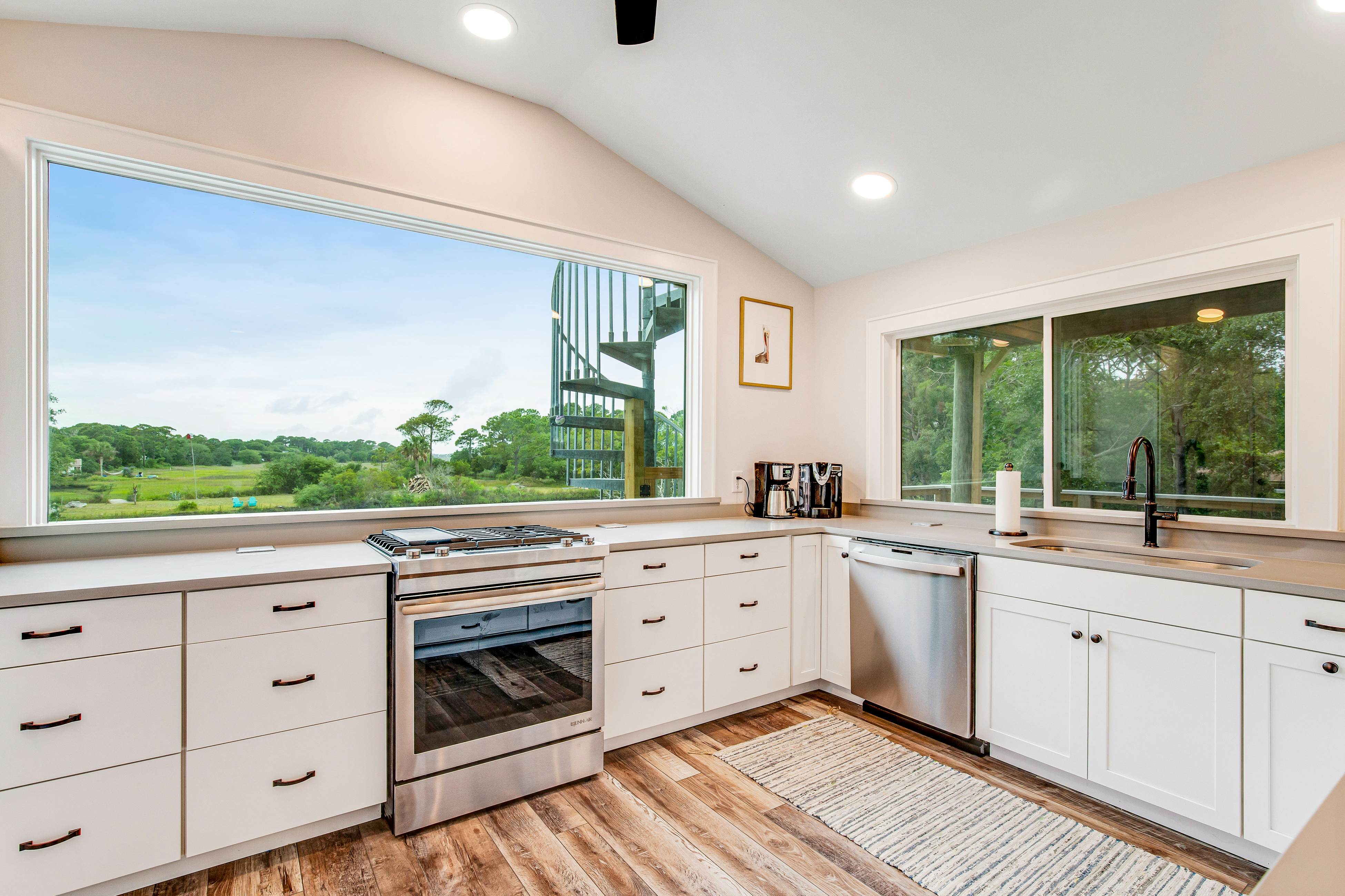 Fantastic coastal retreat with private dock, gas grill, two decks, & fast WiFi