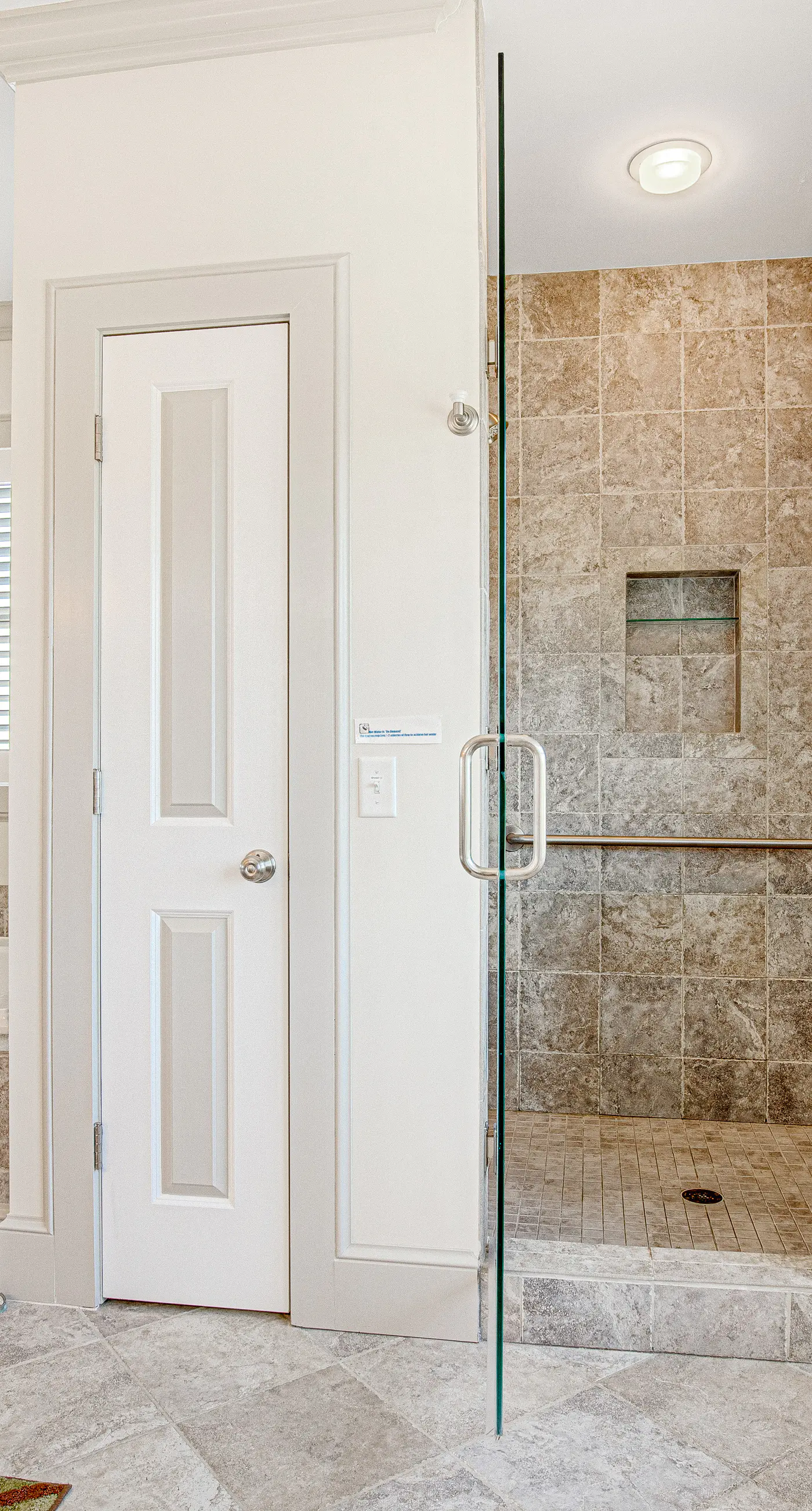 Gorgeous Beachfront Home w/ Oceanfront Views, Deck, Beach Boardwalk & WiFi