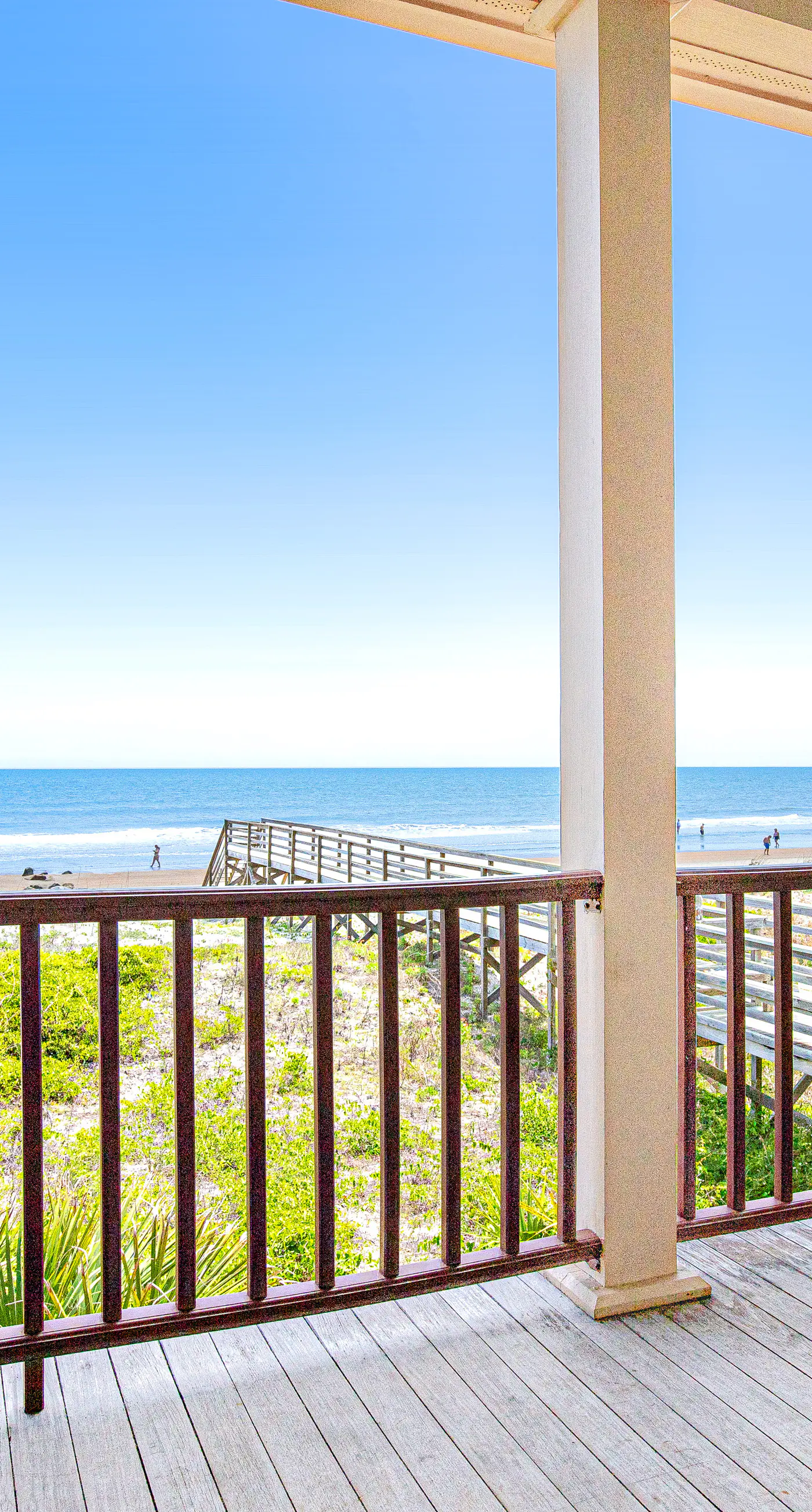 Gorgeous Beachfront Home w/ Oceanfront Views, Deck, Beach Boardwalk & WiFi