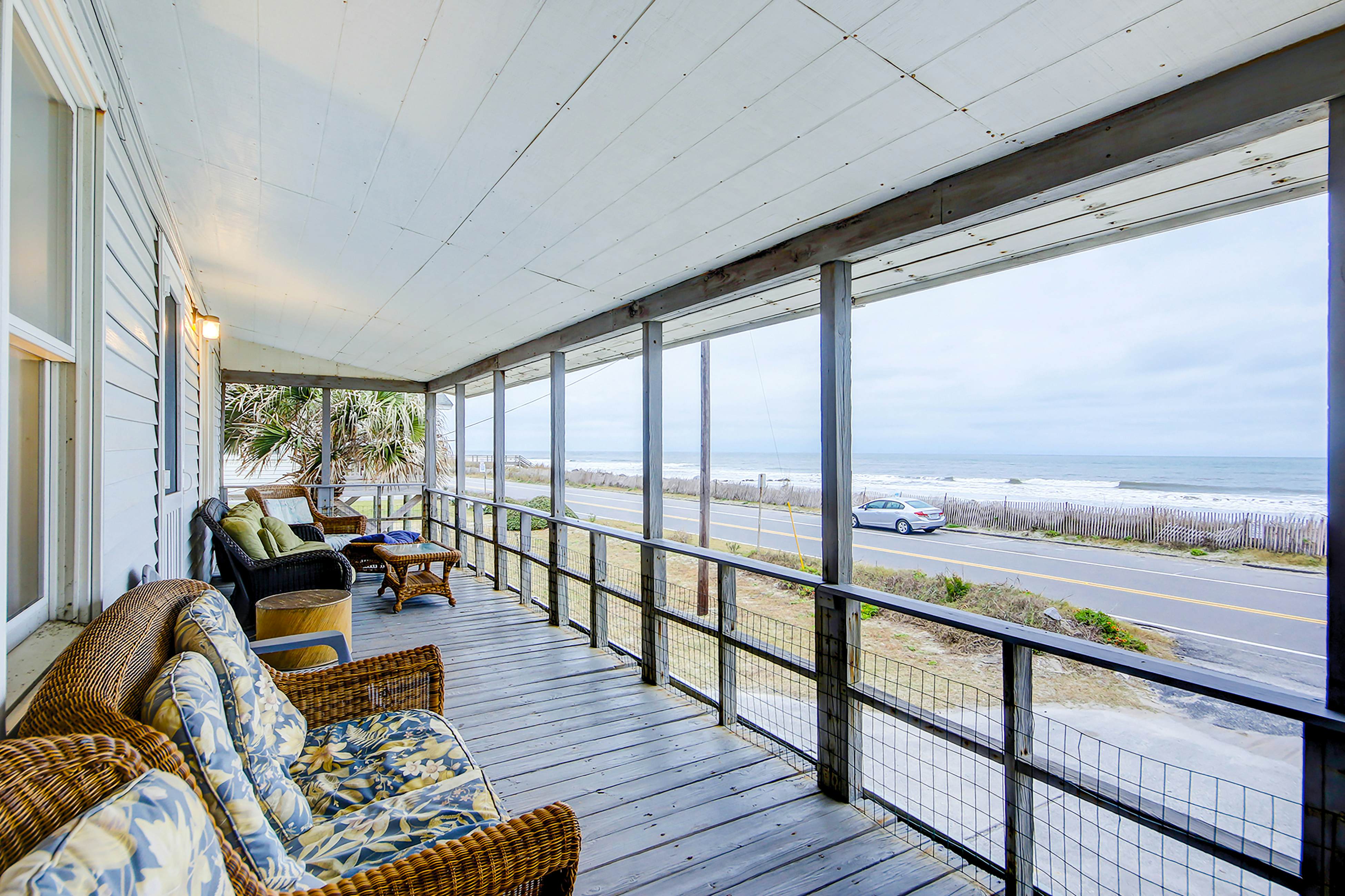 Beach Across the Street Ocean View Home w/ Roof Deck, Porch, AC - Dogs OK