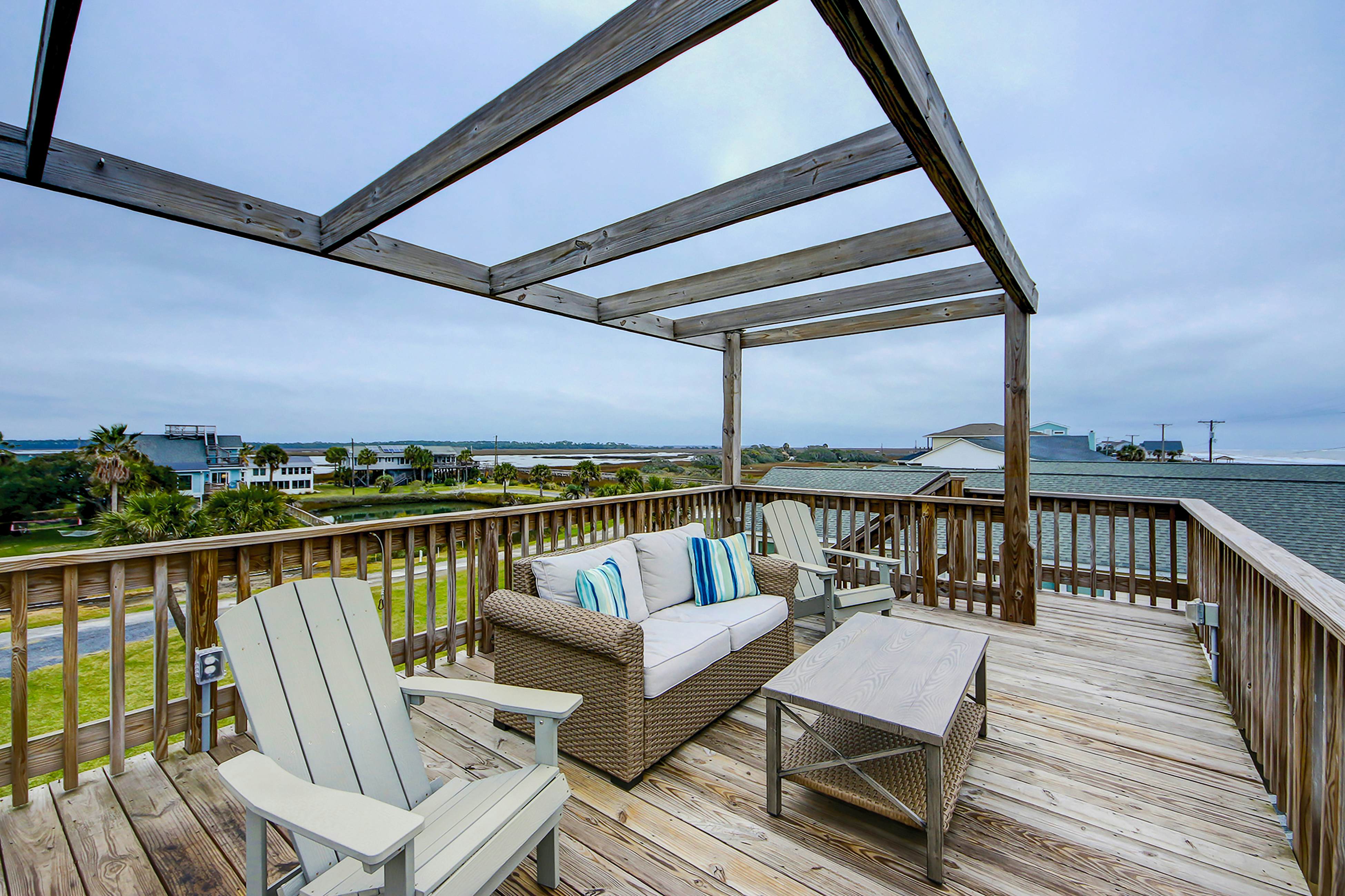 Beach Across the Street Ocean View Home w/ Roof Deck, Porch, AC - Dogs OK