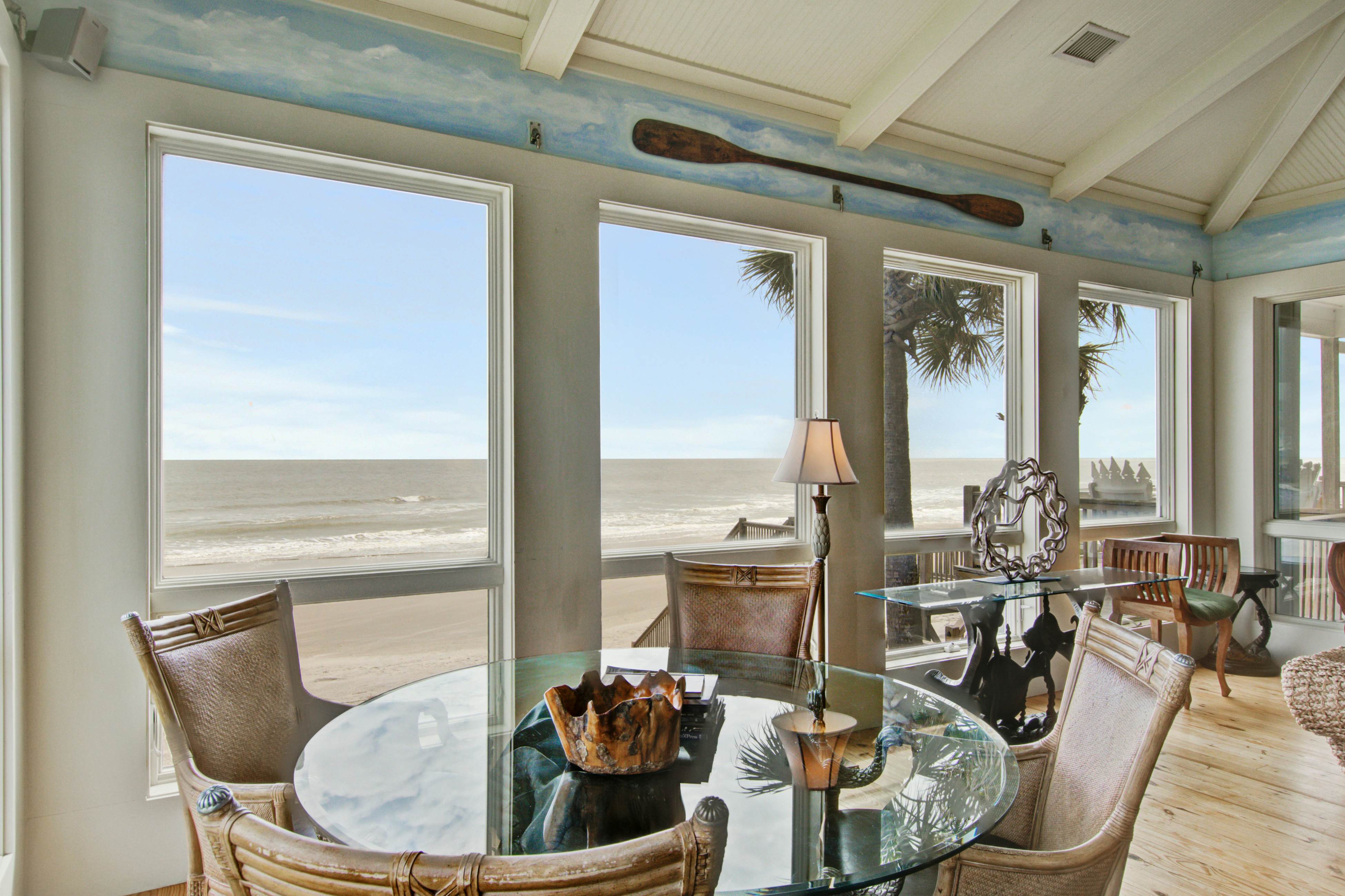 Luxury oceanfront home with AC & available for special events - dog-friendly