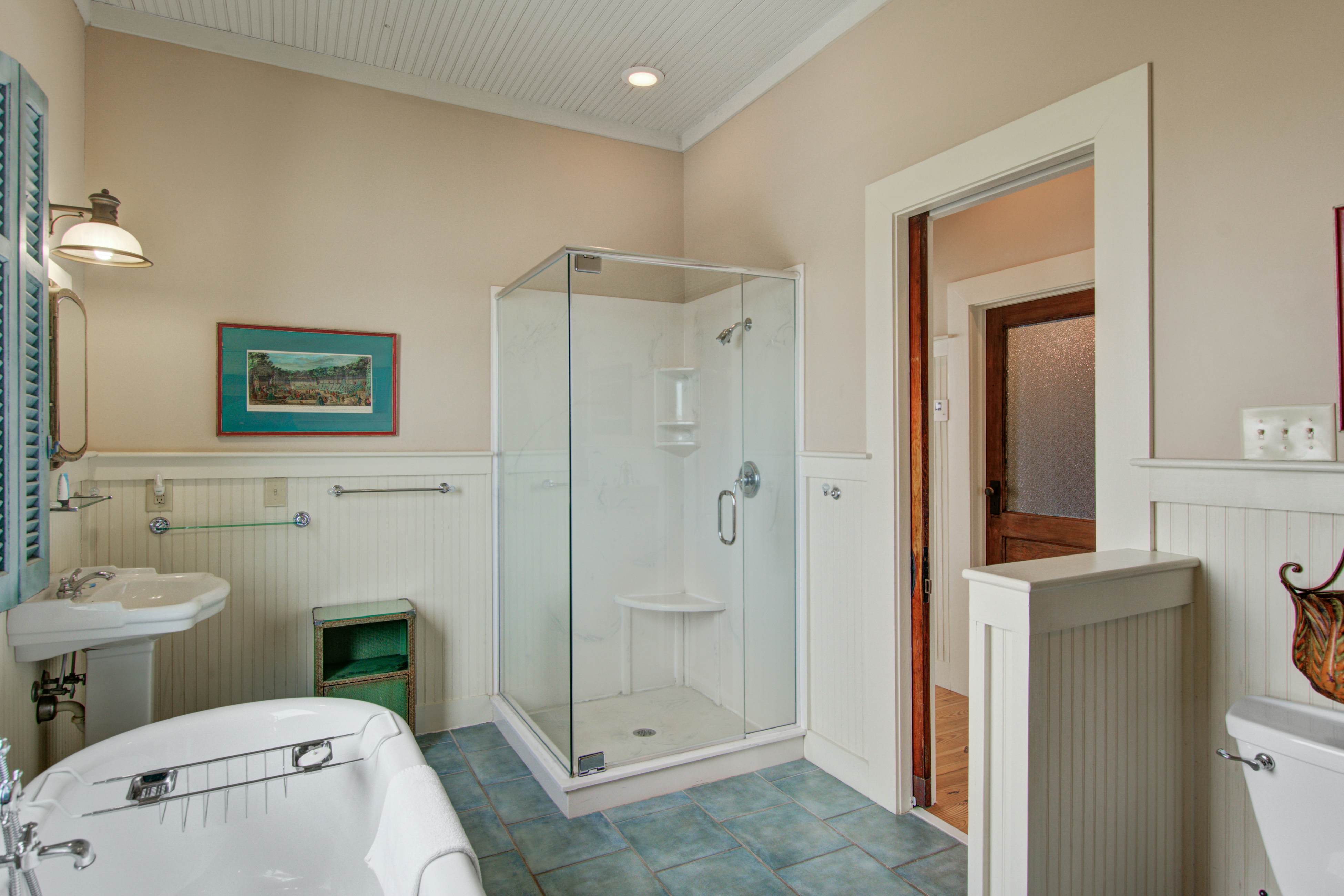 Luxury oceanfront home with AC & available for special events - dog-friendly