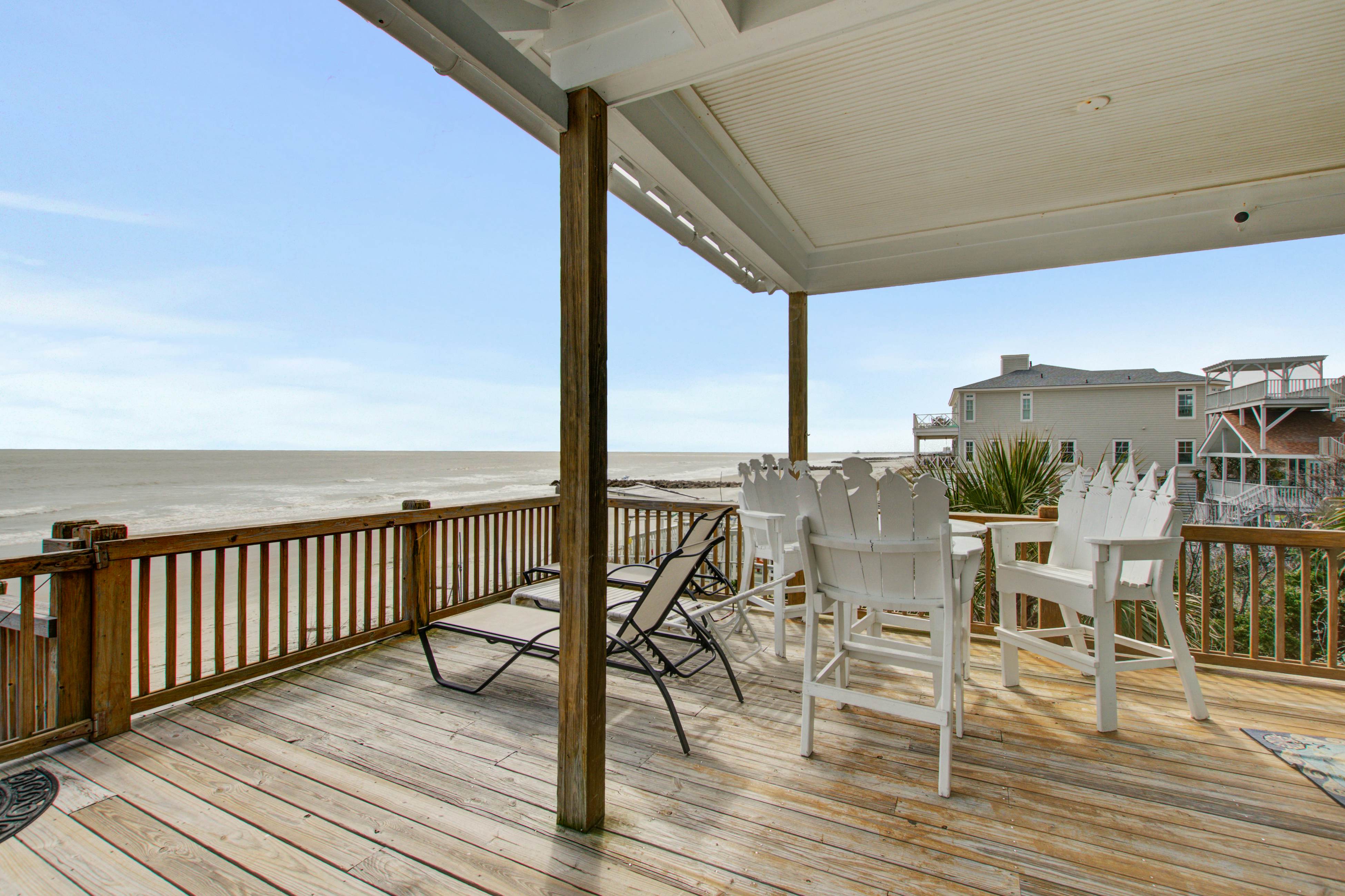 Luxury oceanfront home with AC & available for special events - dog-friendly