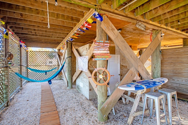 Gorgeous home with marsh views, deck, firepit & gourmet kitchen