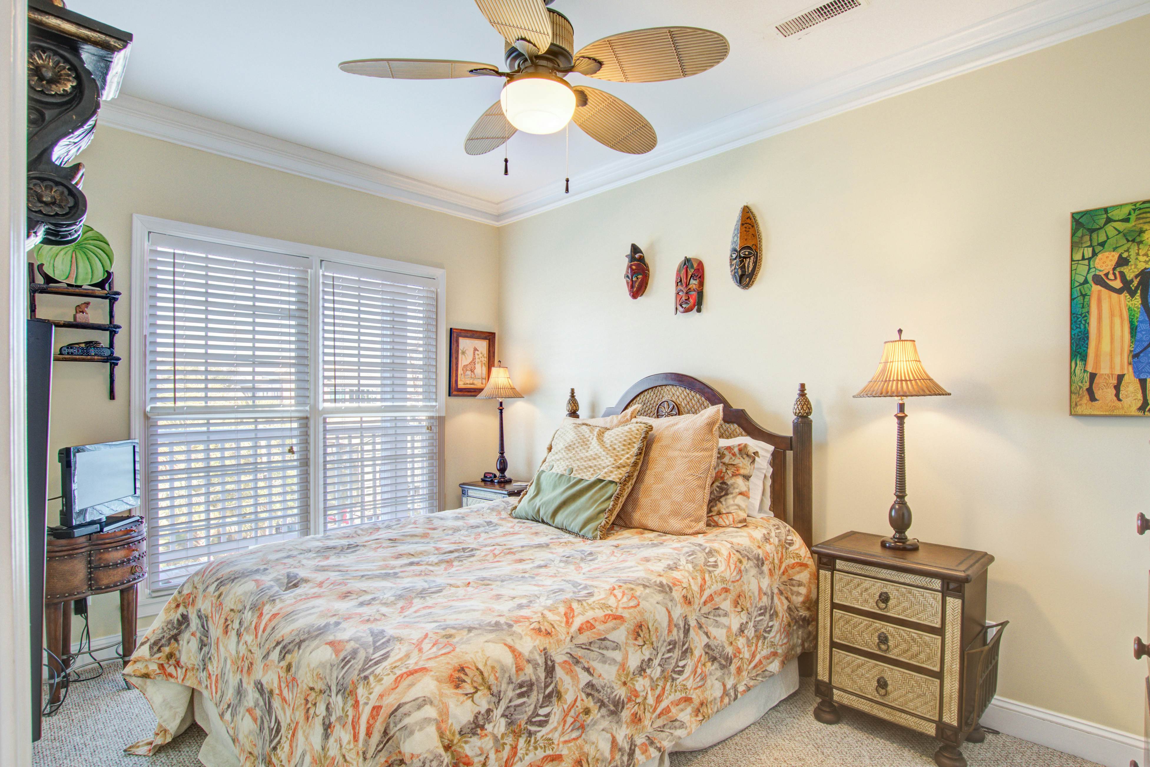 Second-level beachfront villa w/shared pool, ocean views, & balcony